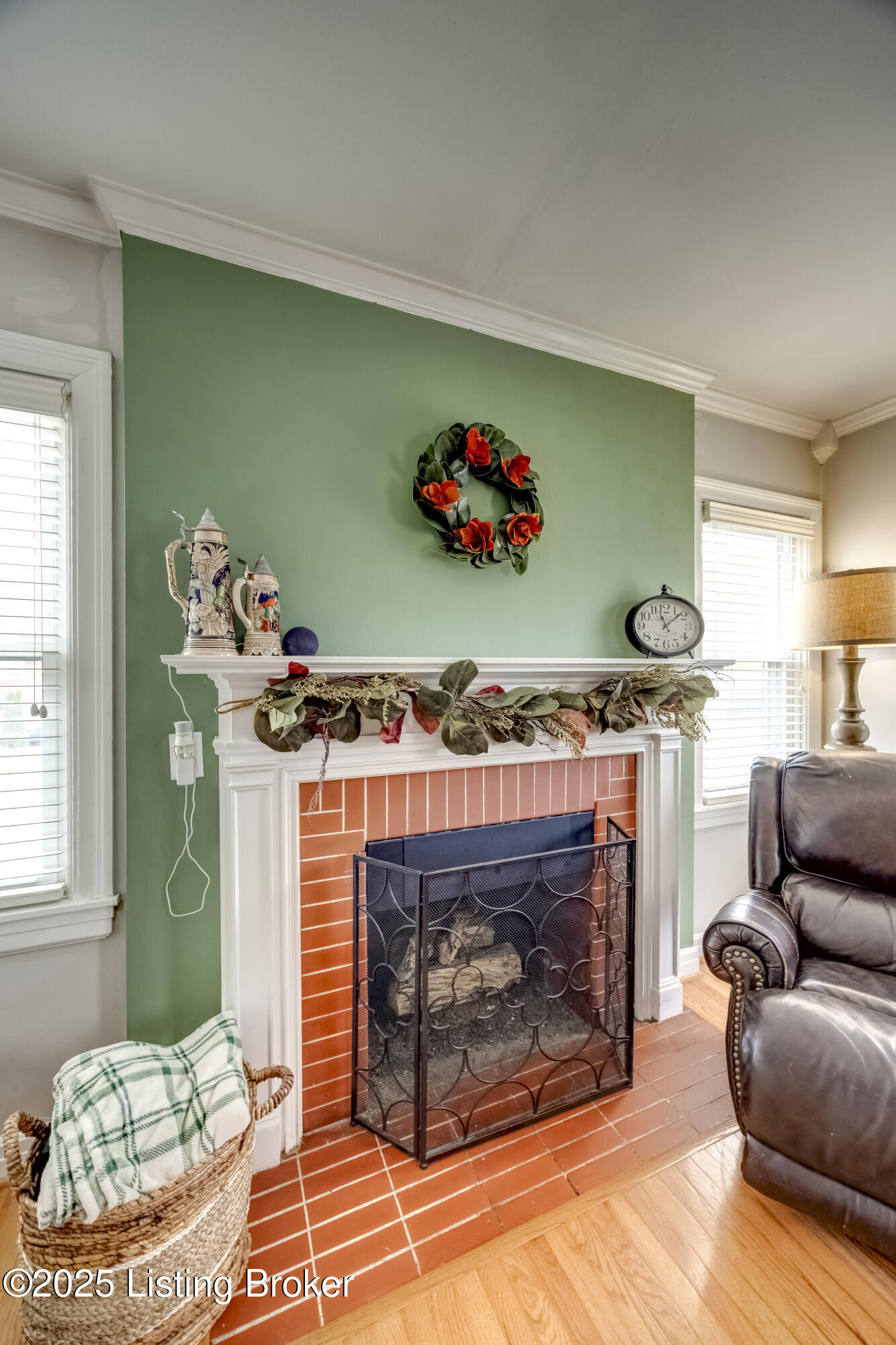 1033 Greenleaf Rd