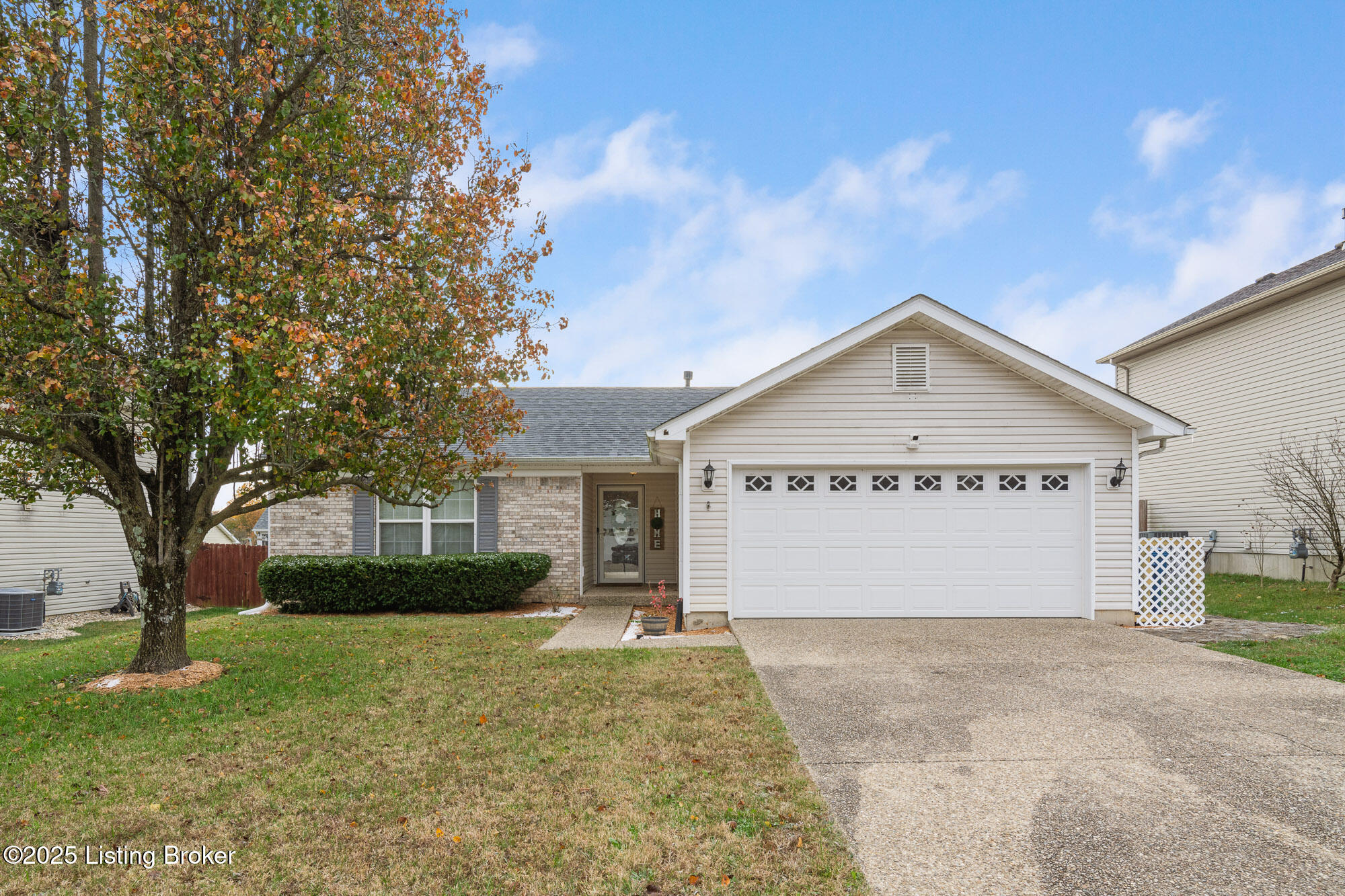 1116 Willow Oak Ln