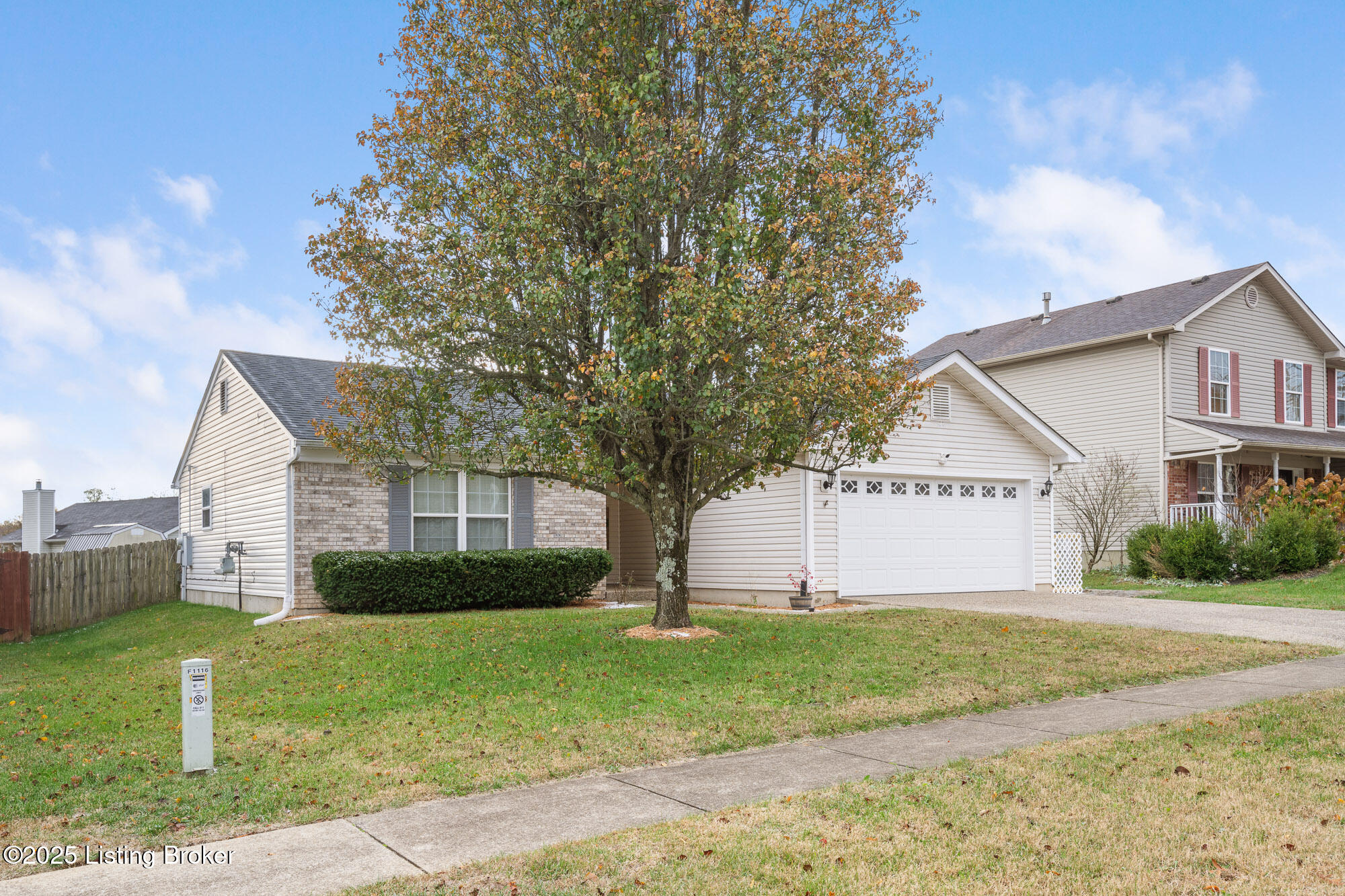 1116 Willow Oak Ln