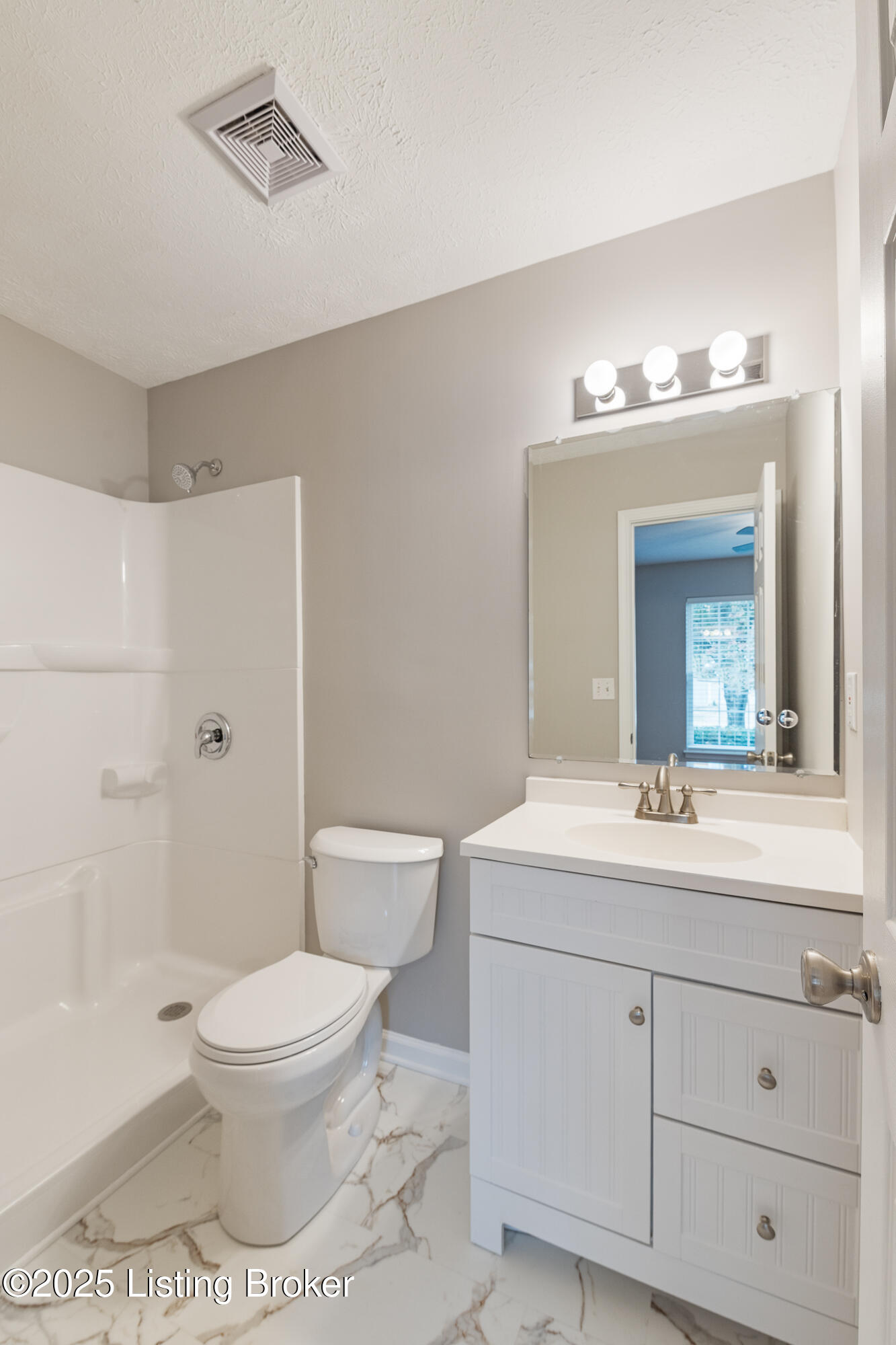 1116 Willow Oak Ln