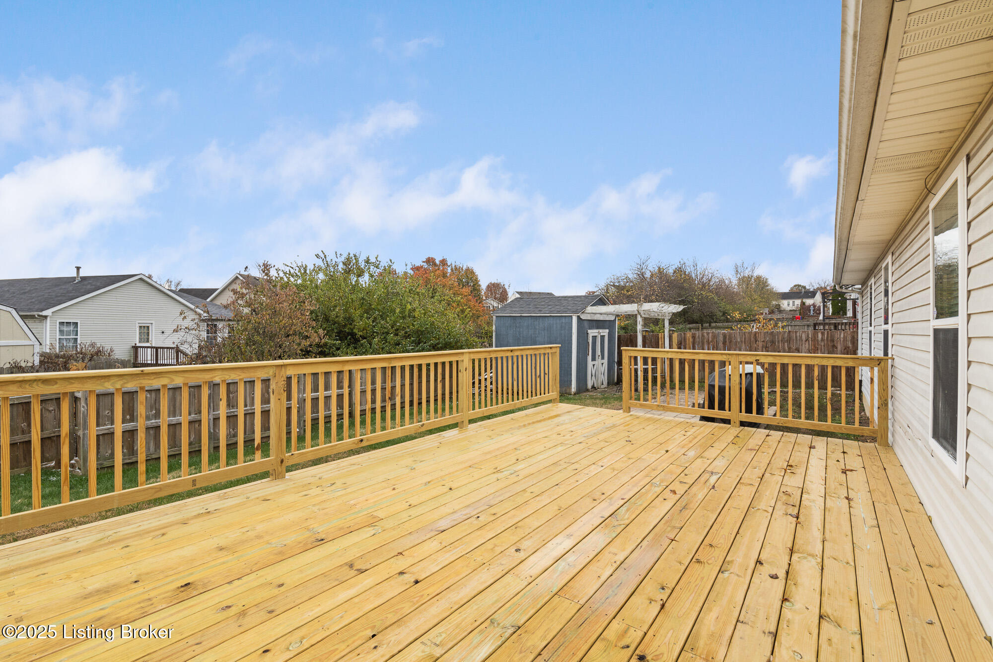 1116 Willow Oak Ln