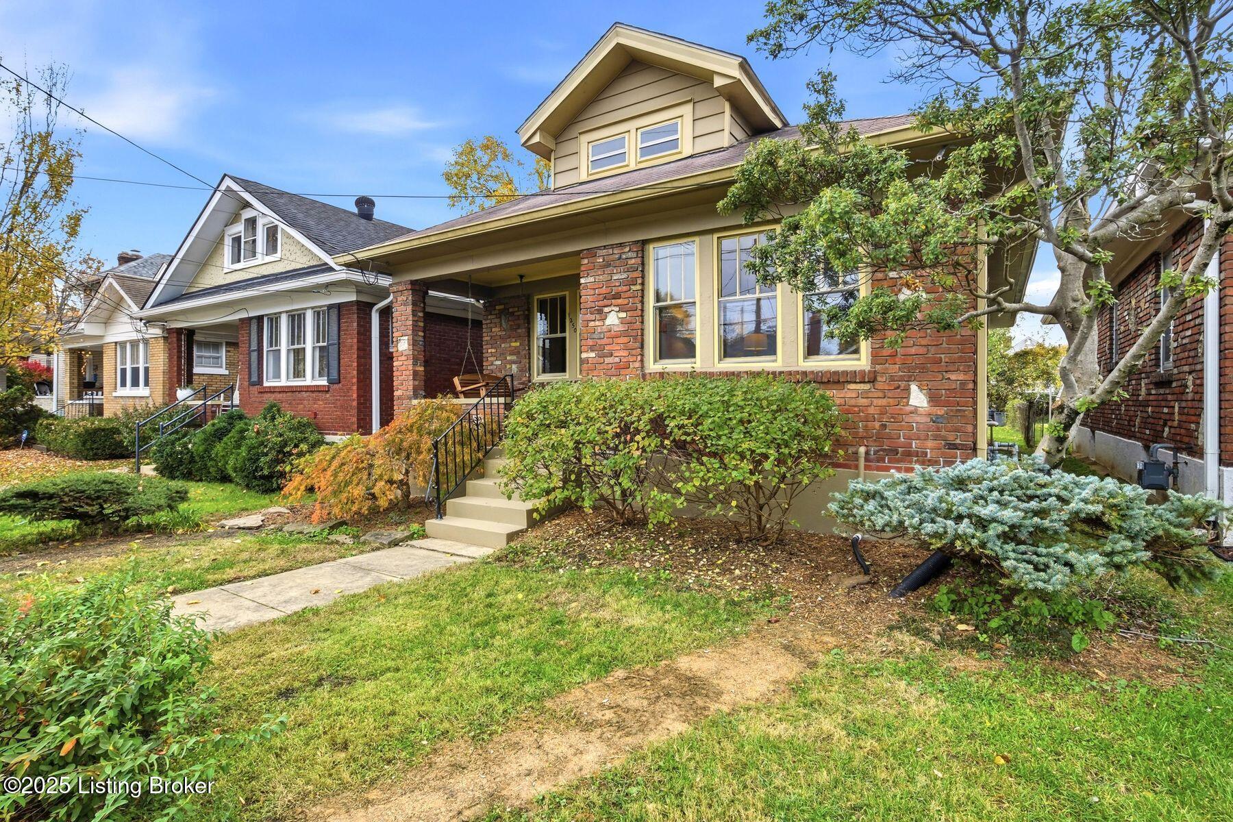 1250 Lydia St