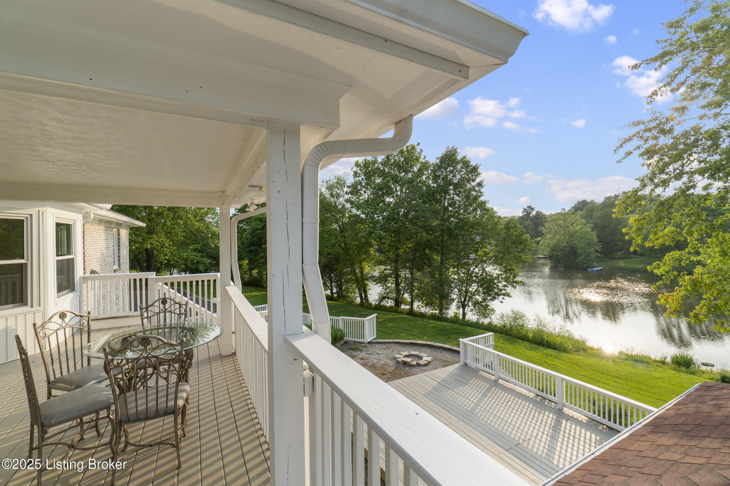 3205 Lake Pointe Ct