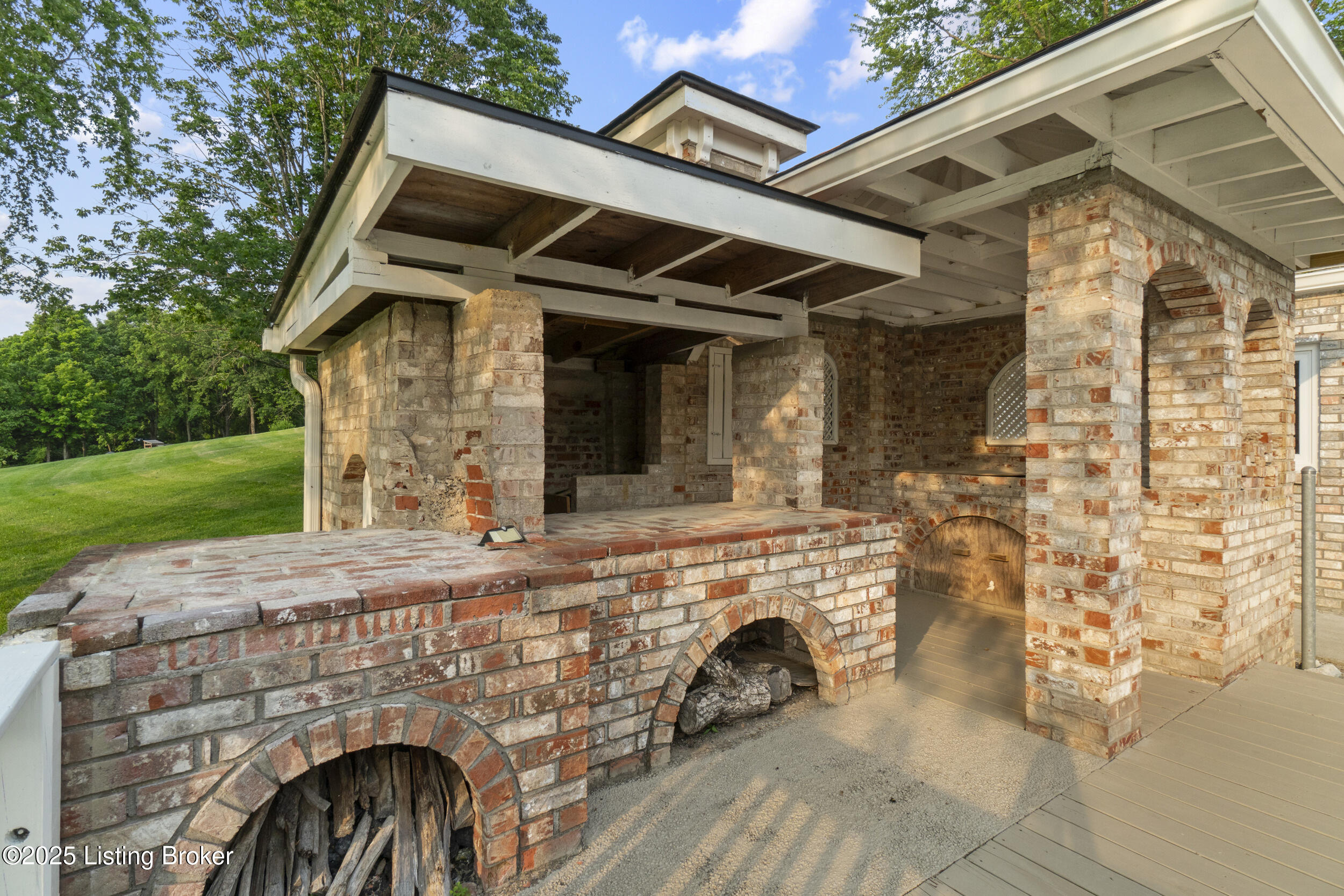 3205 Lake Pointe Ct