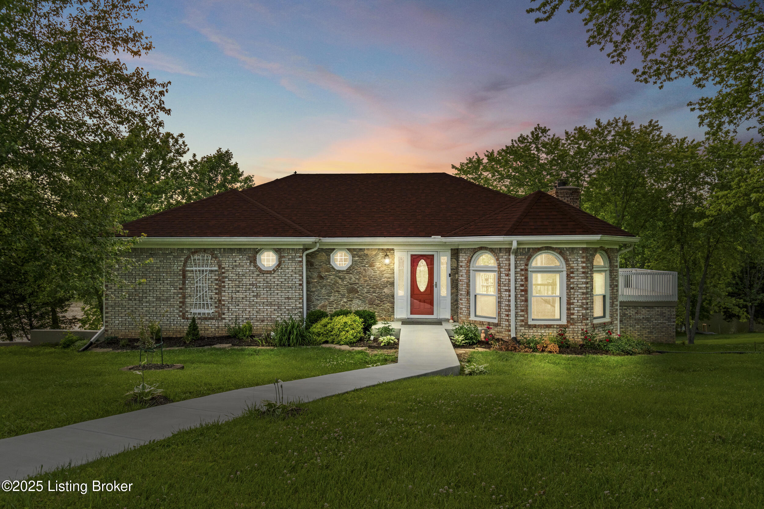3205 Lake Pointe Ct