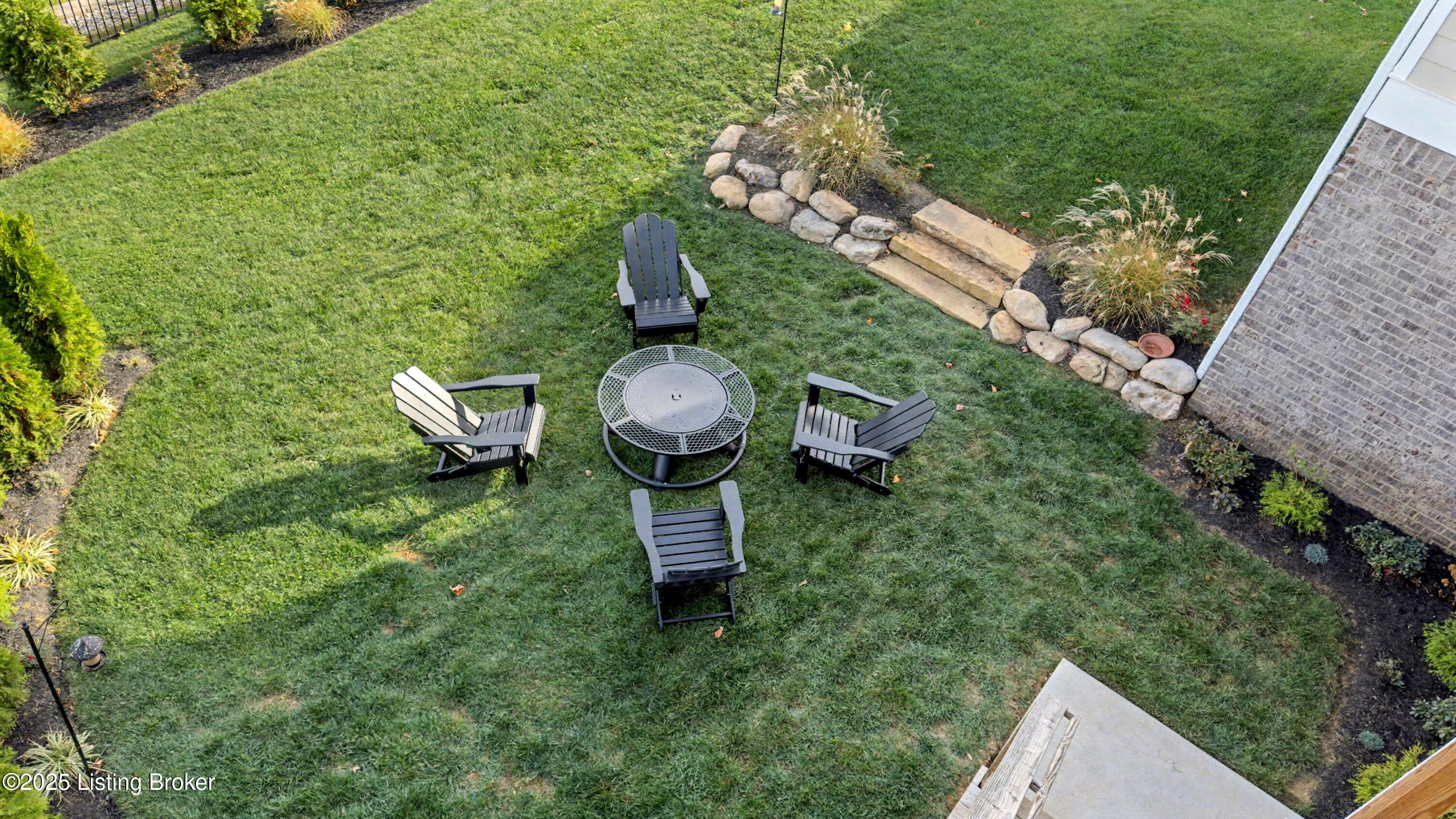 7388 Edith Way