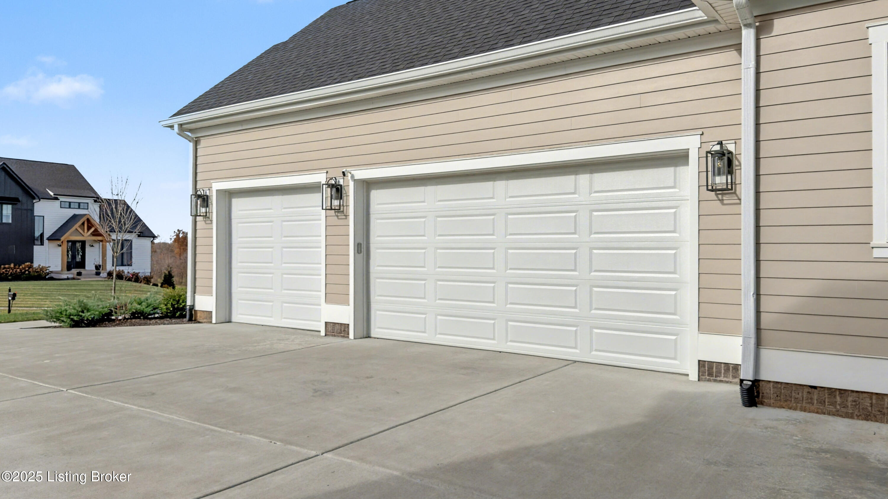 7388 Edith Way
