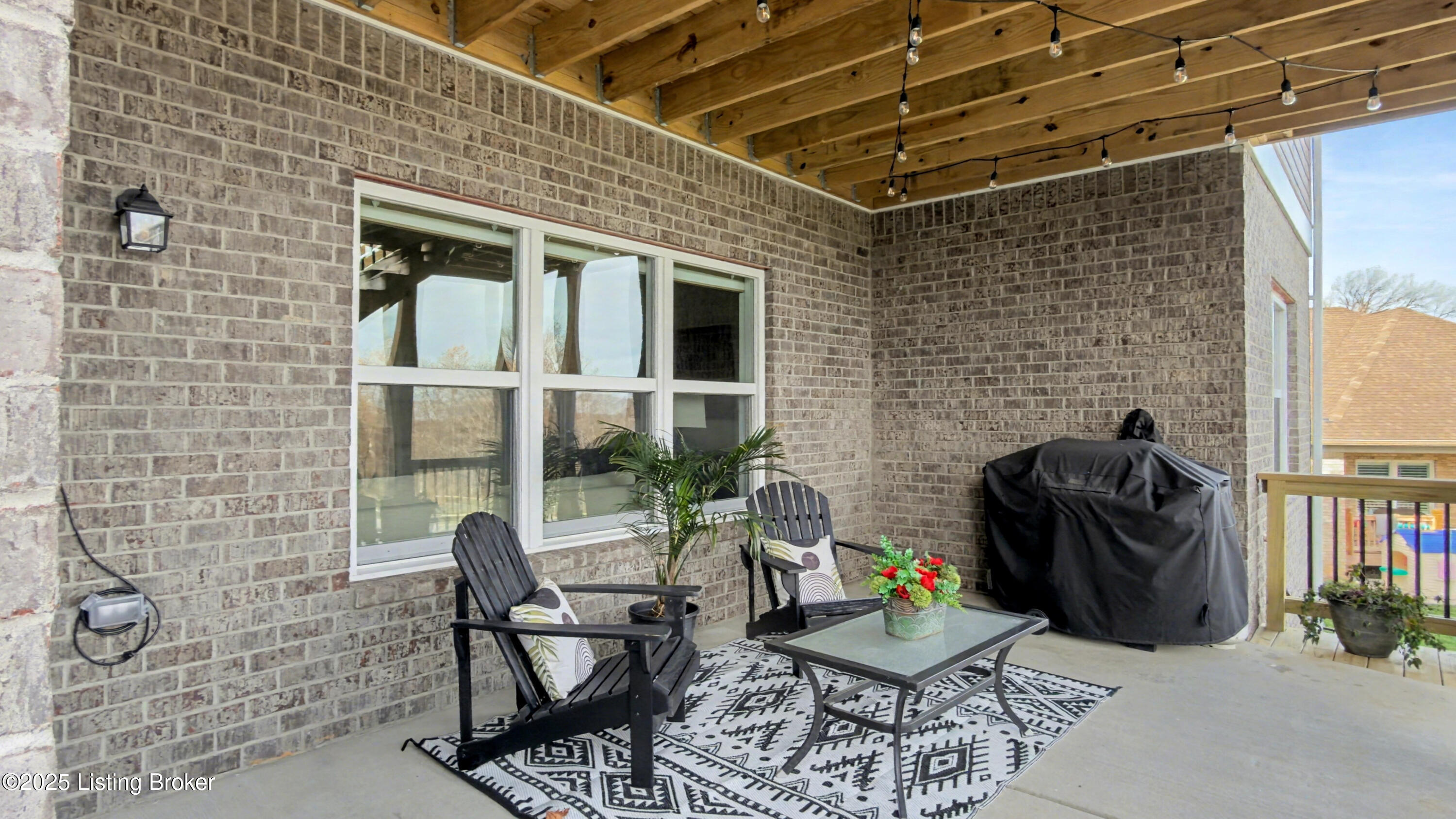 7388 Edith Way