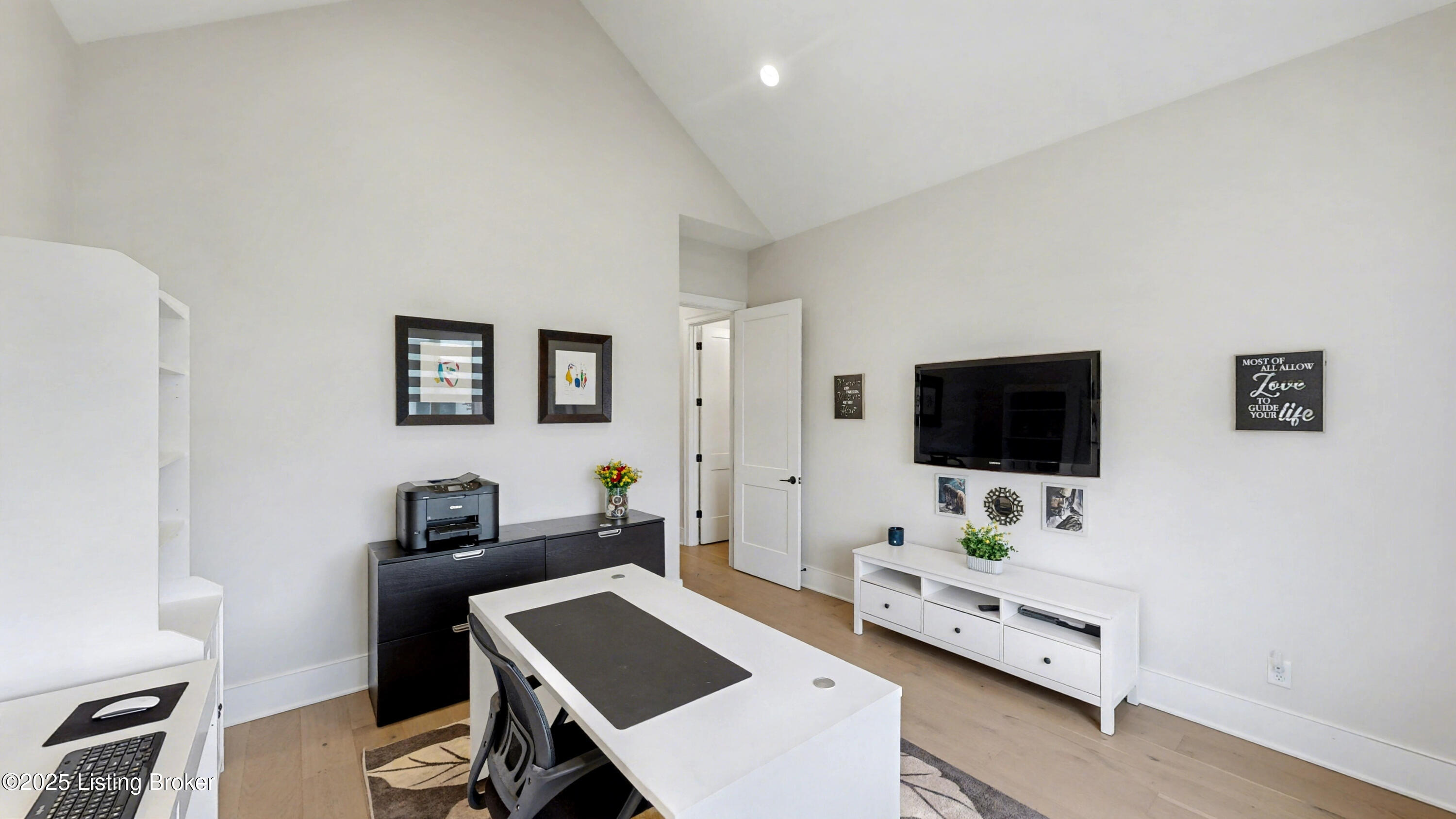 7388 Edith Way