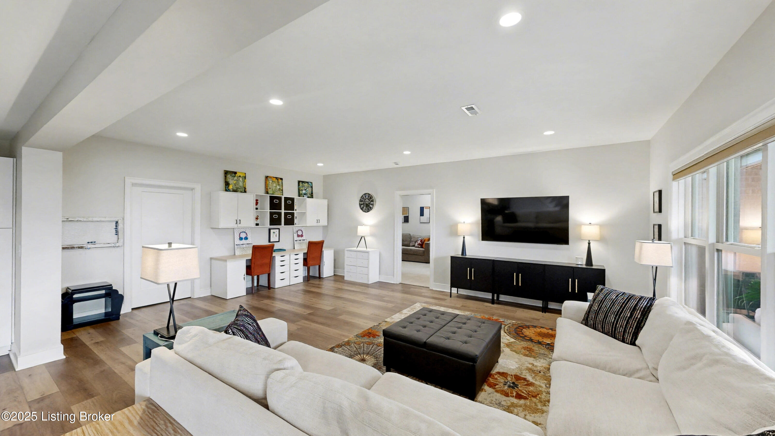 7388 Edith Way