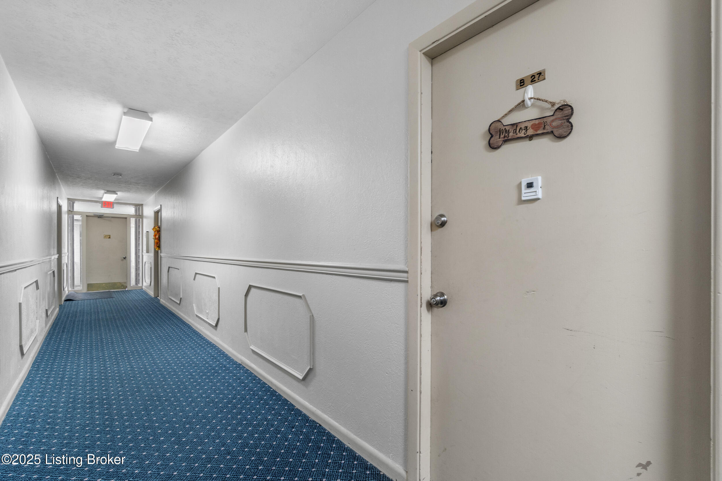 1935 Gardiner Ln APT B27