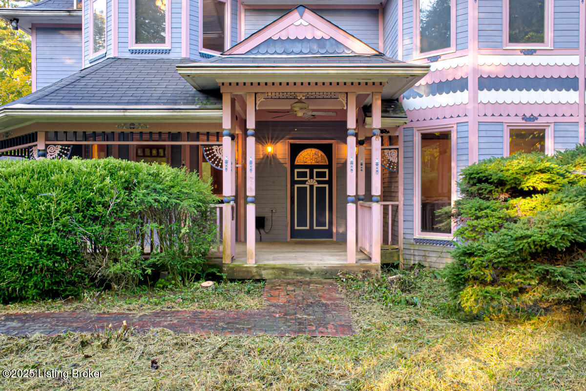 9020 Woodlily Trail