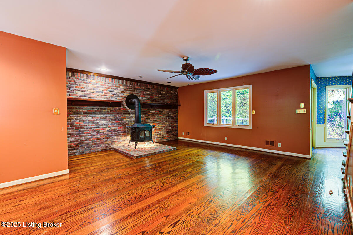 9020 Woodlily Trail