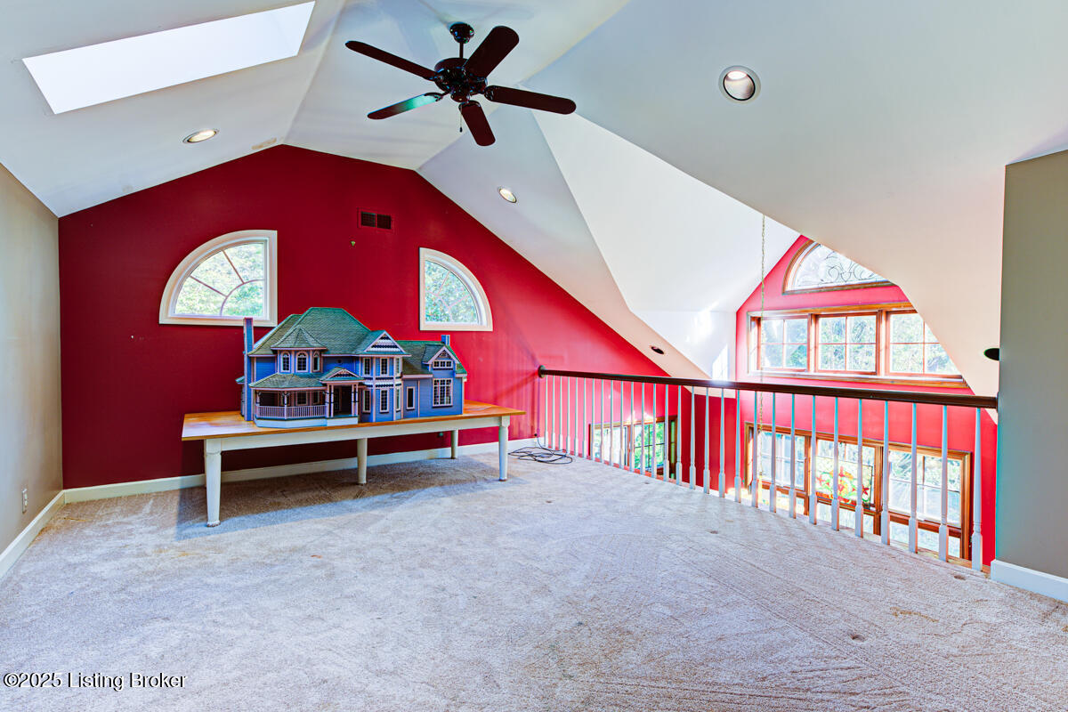 9020 Woodlily Trail