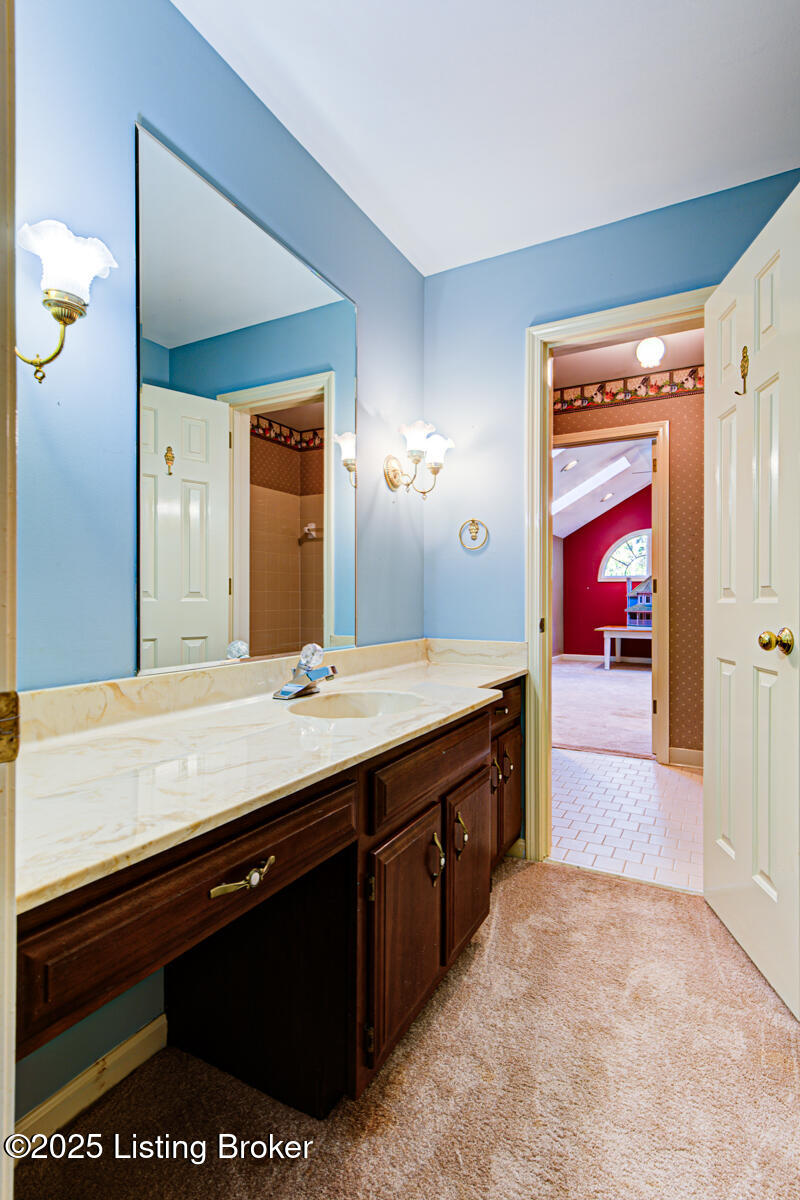 9020 Woodlily Trail