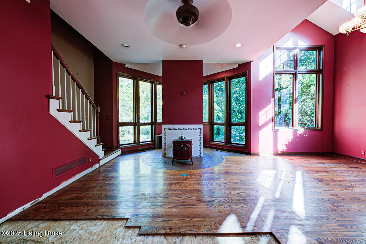 9020 Woodlily Trail