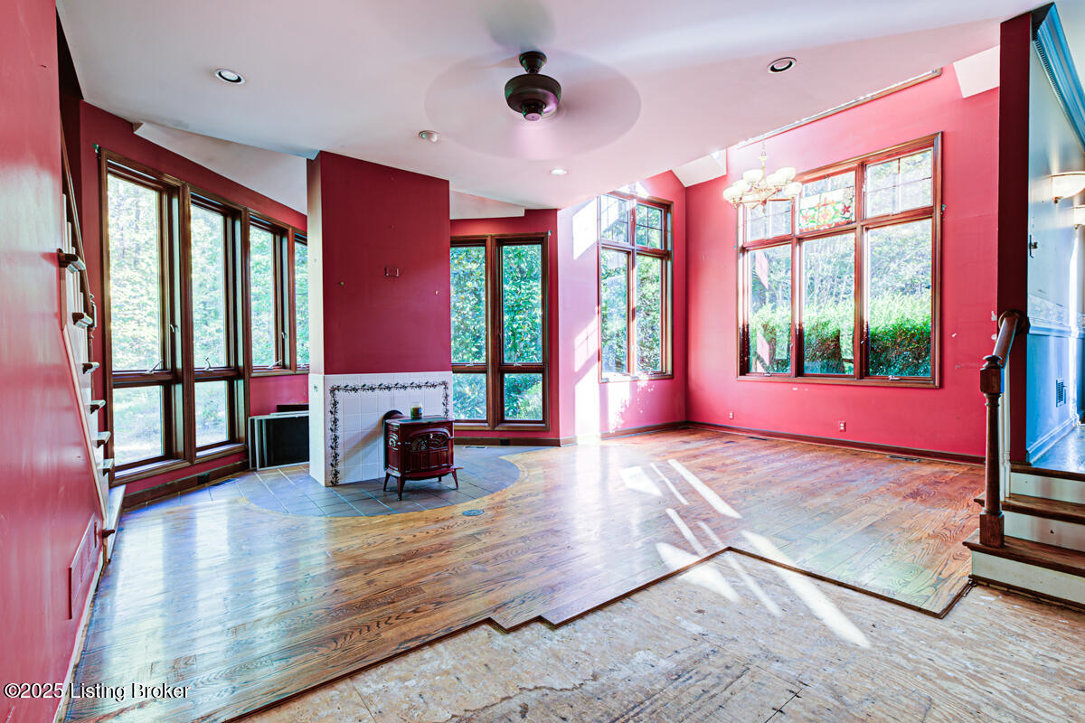 9020 Woodlily Trail