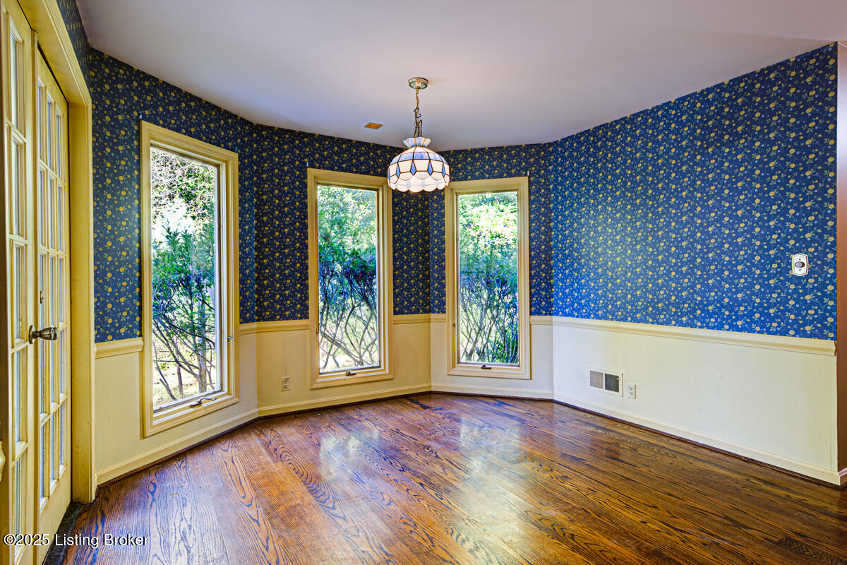 9020 Woodlily Trail