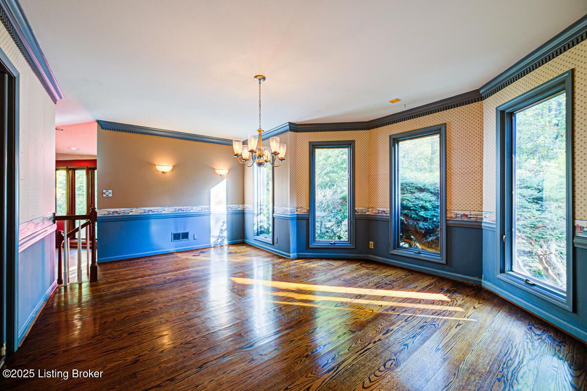9020 Woodlily Trail