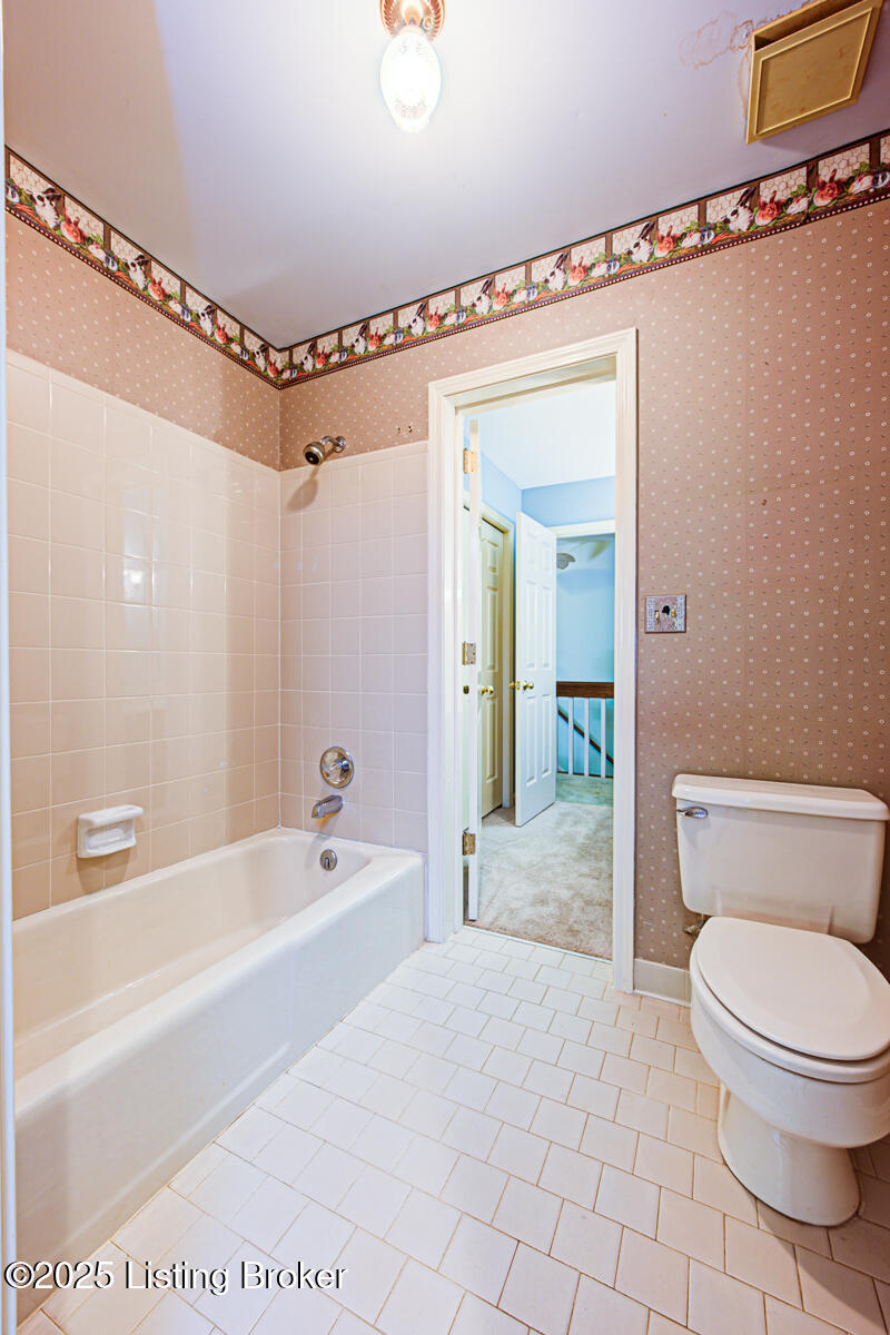 9020 Woodlily Trail