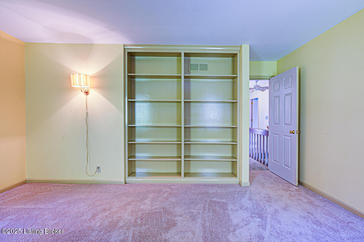 9020 Woodlily Trail