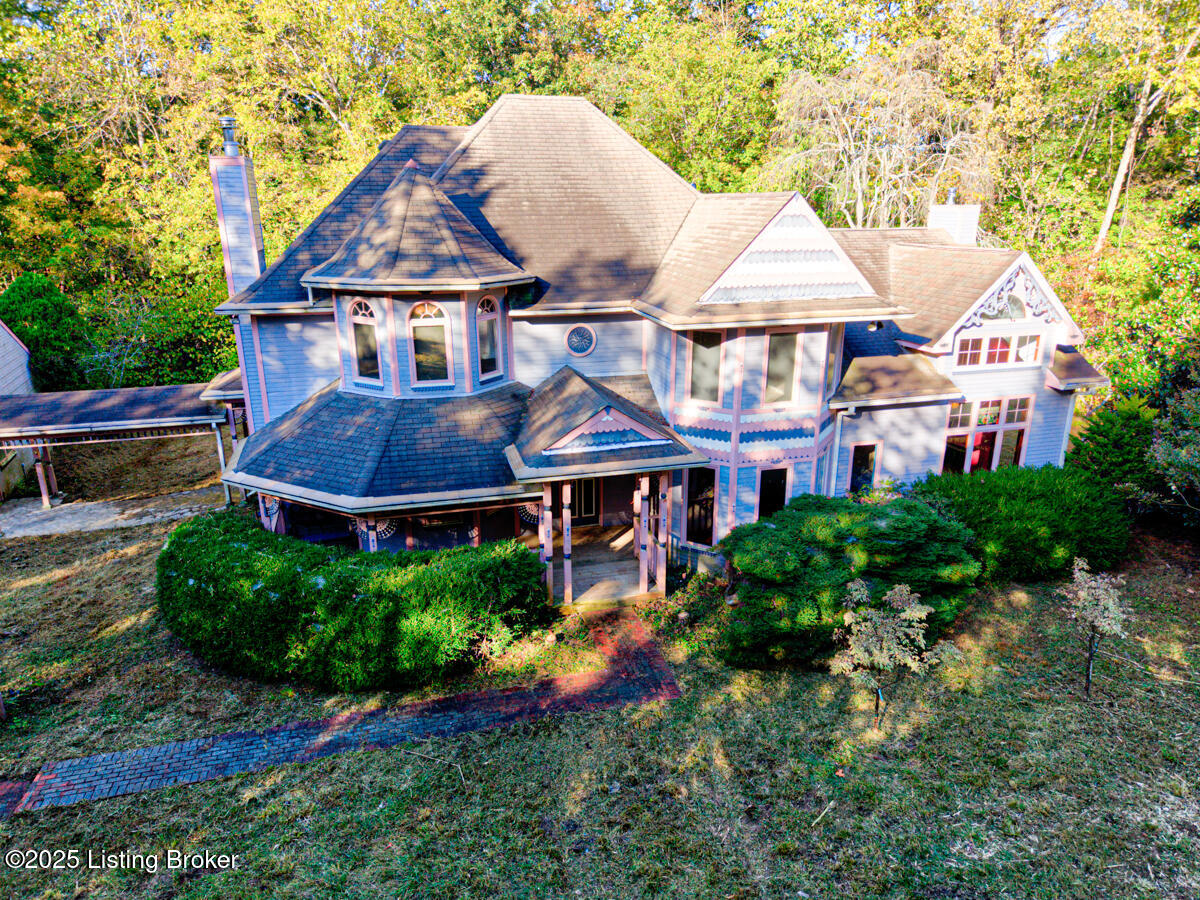 9020 Woodlily Trail