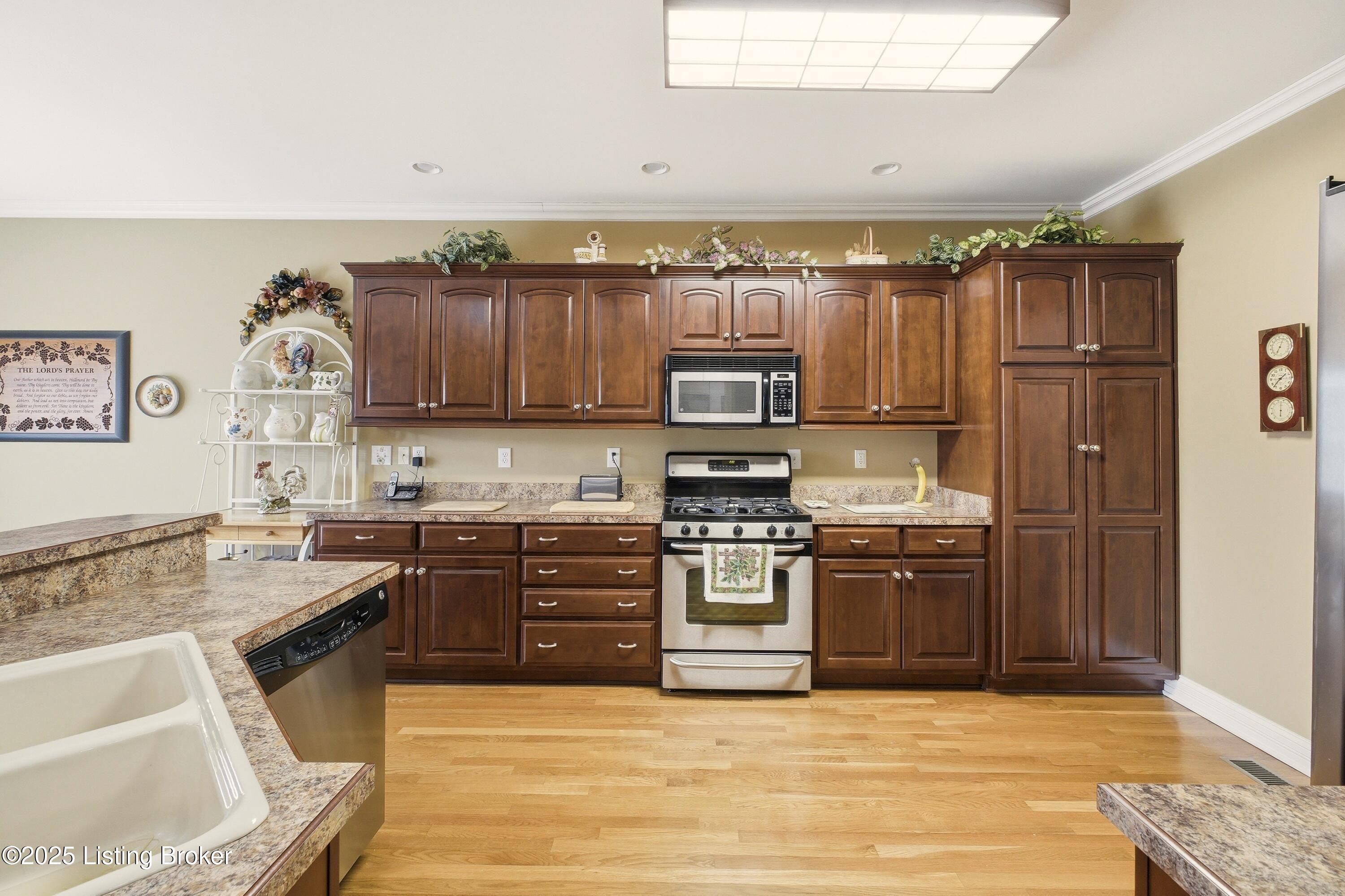 3045 Crystal Waters Way