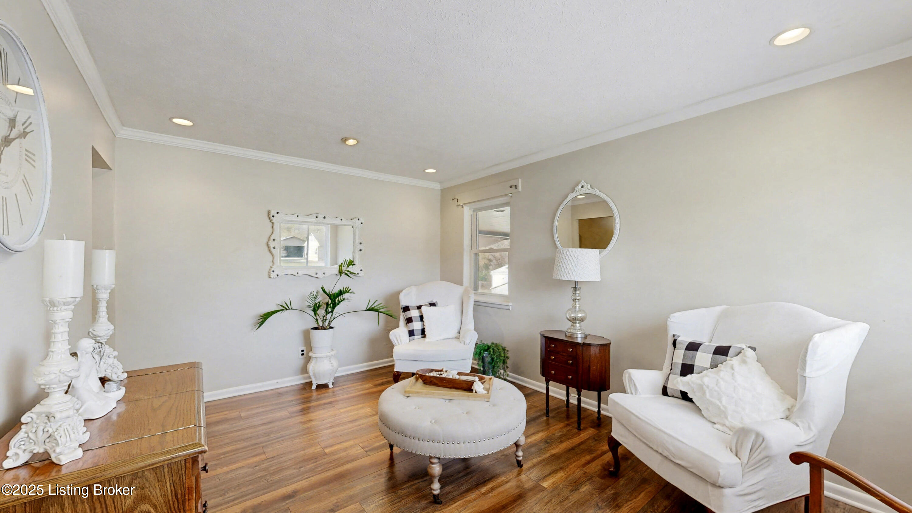 246 Derby Ave