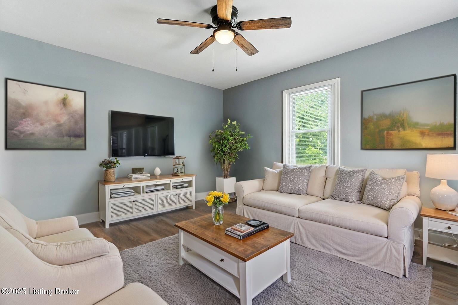 1642 Sale Ave