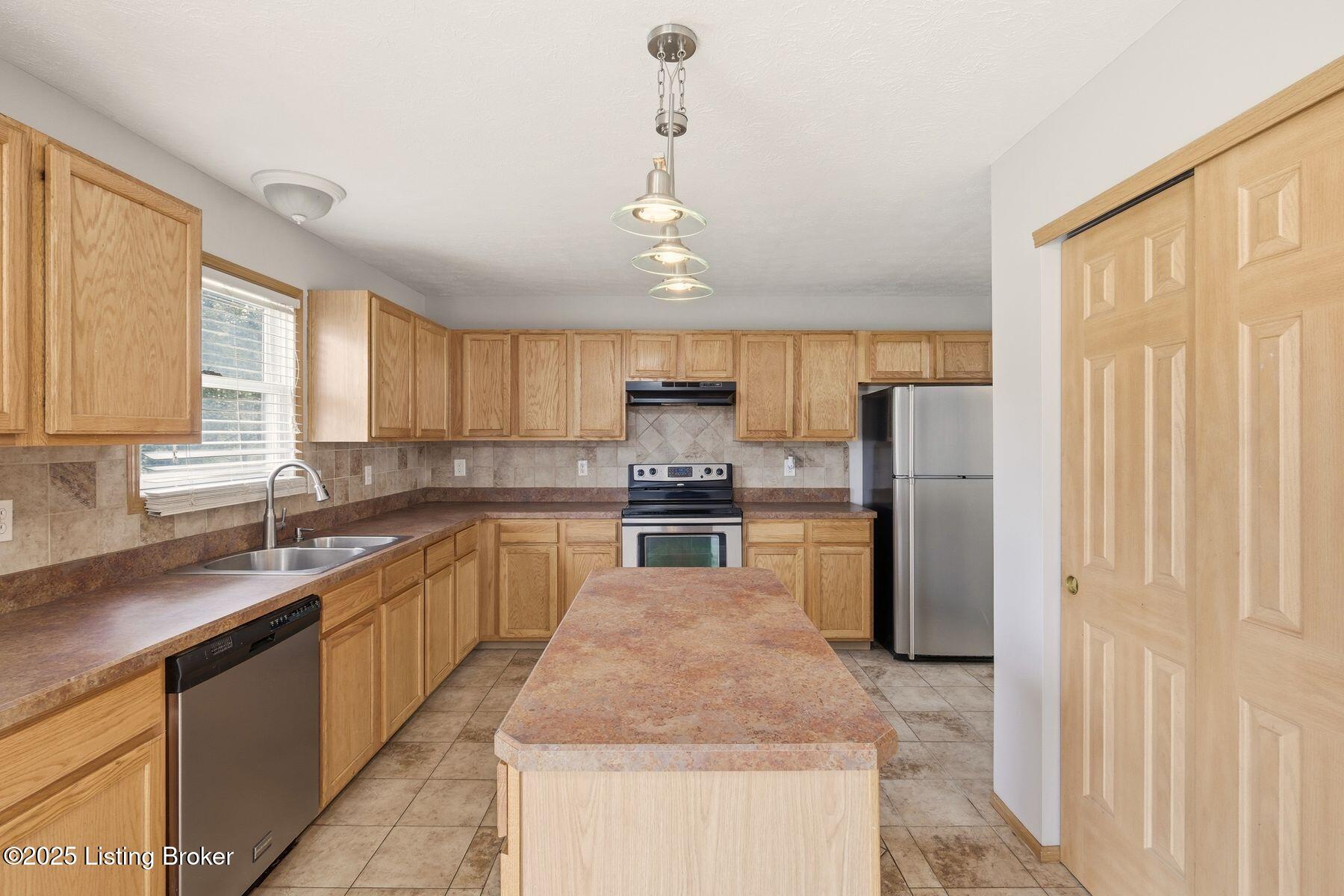 9701 River Trail Dr