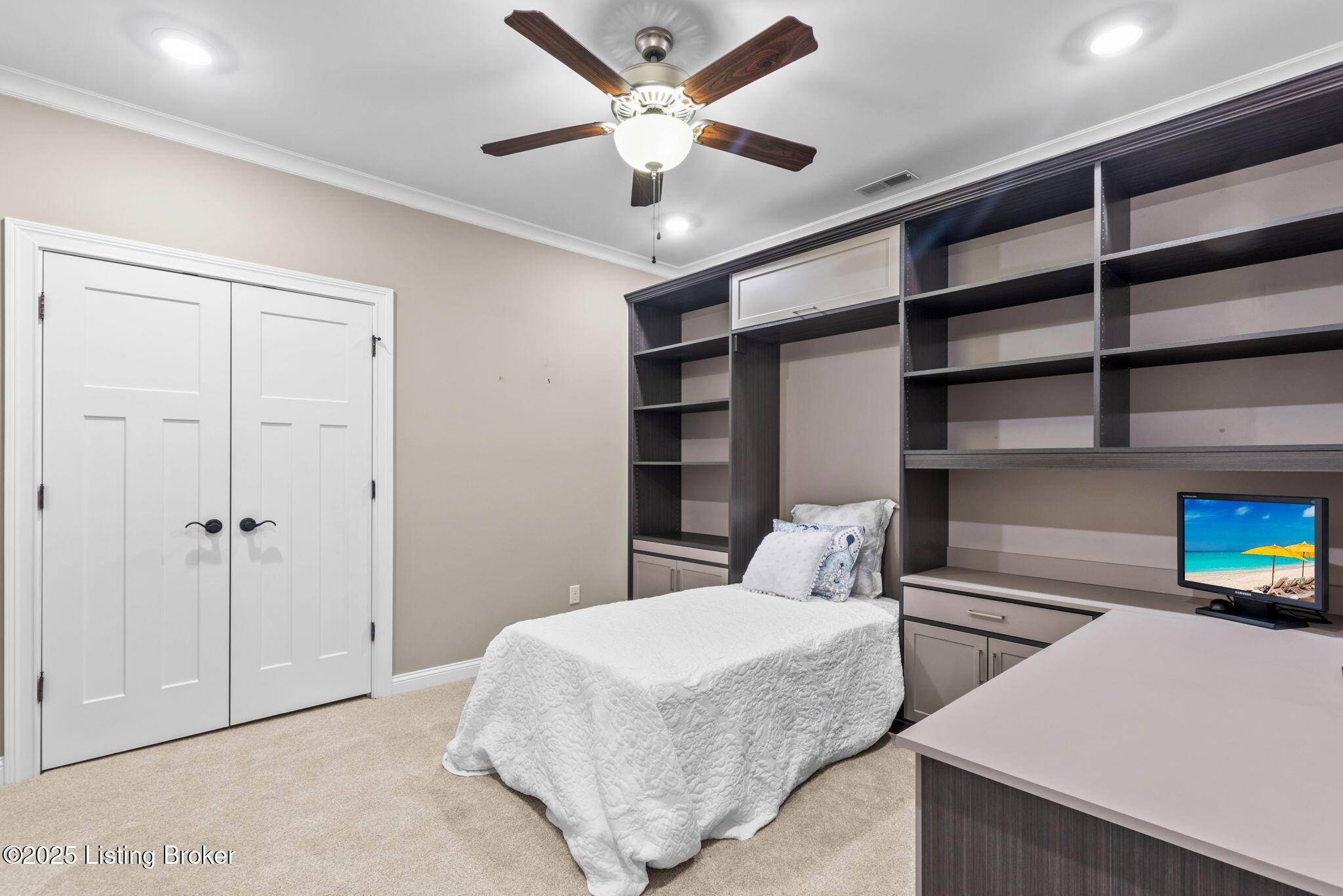 210 Maple Valley Rd