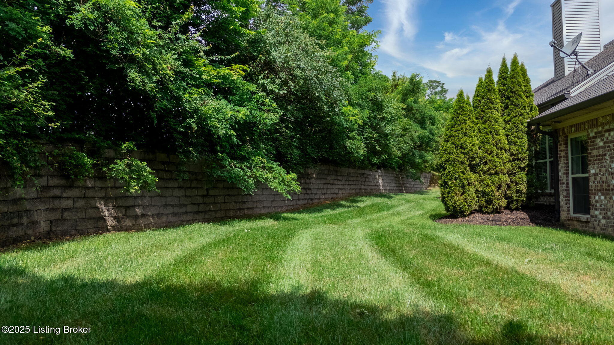 210 Maple Valley Rd