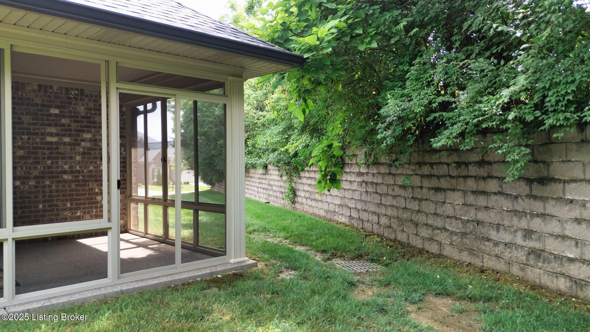 210 Maple Valley Rd