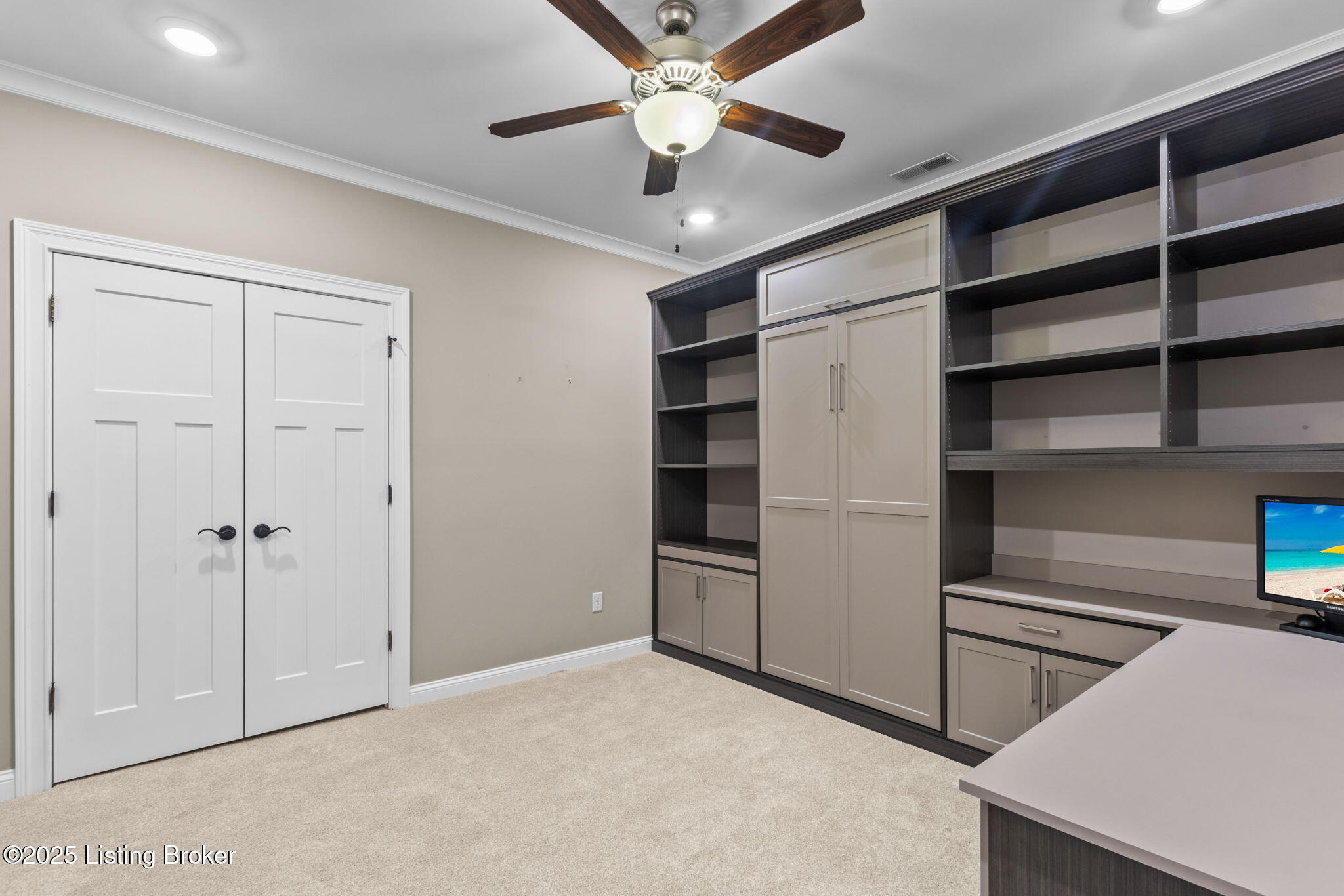 210 Maple Valley Rd
