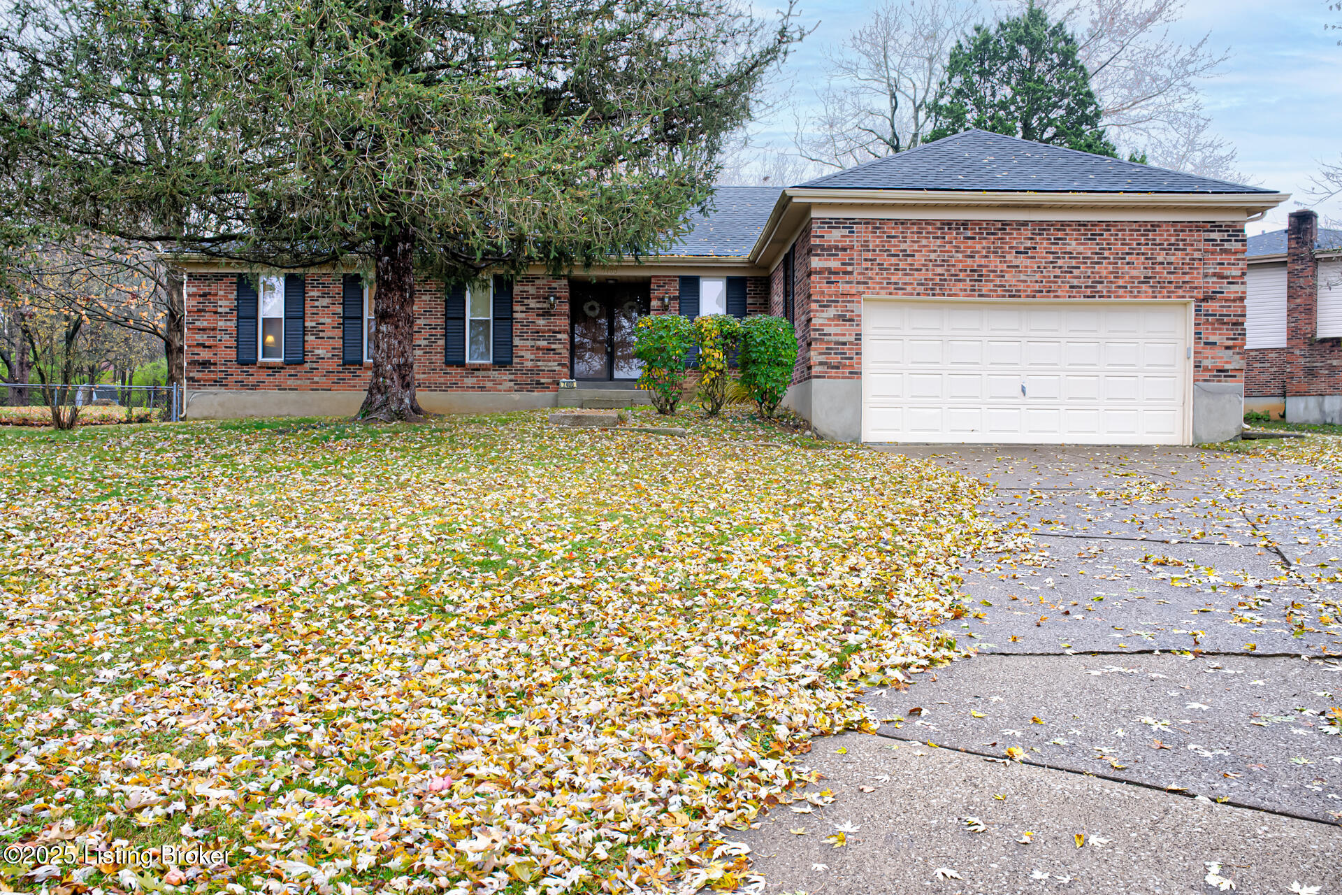 7400 Stone Bluff Ct