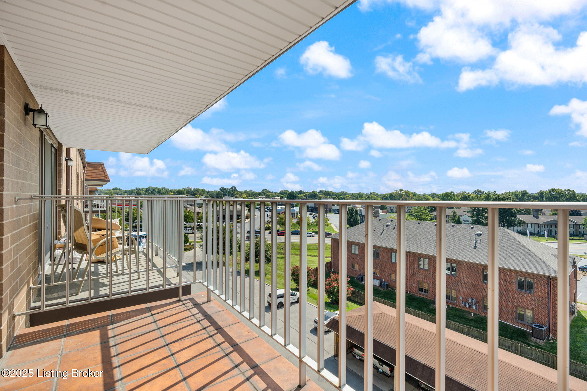 3030 Breckenridge Ln # 516-2