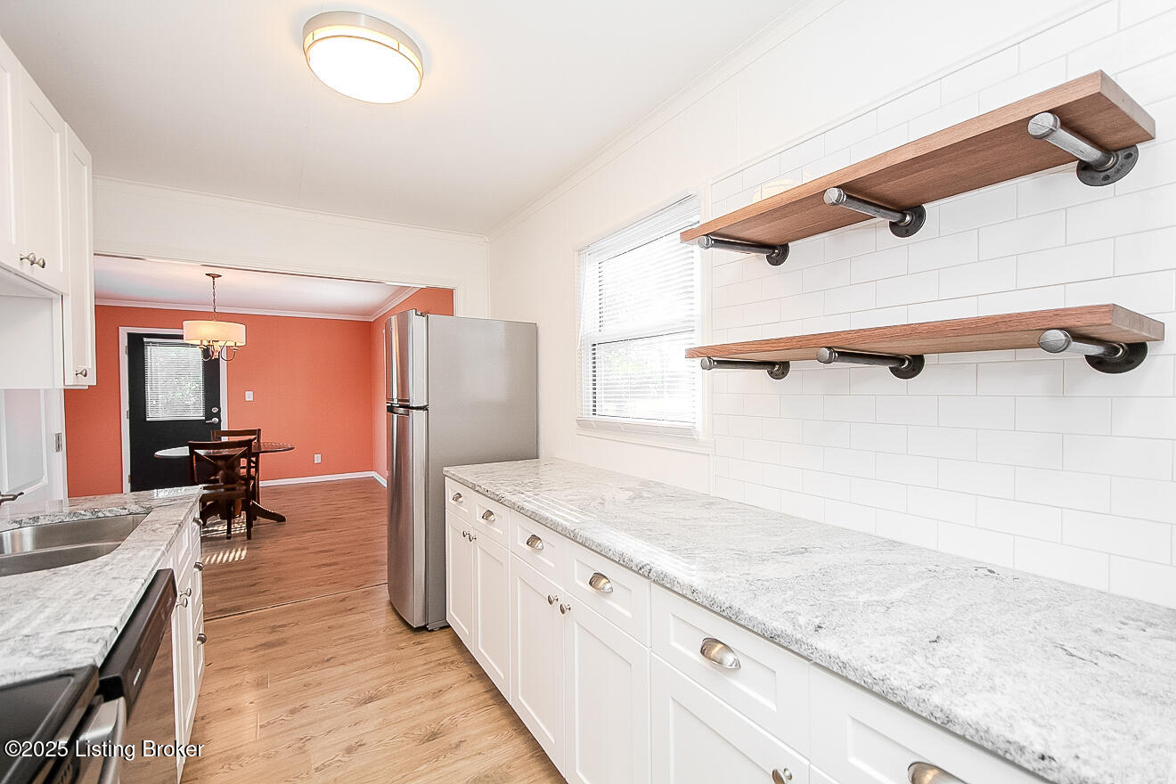 231 Derby Ave