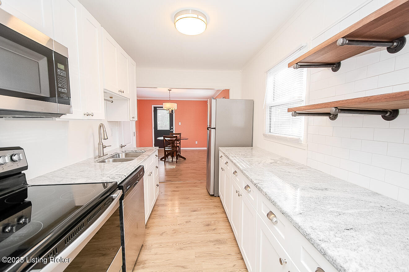 231 Derby Ave