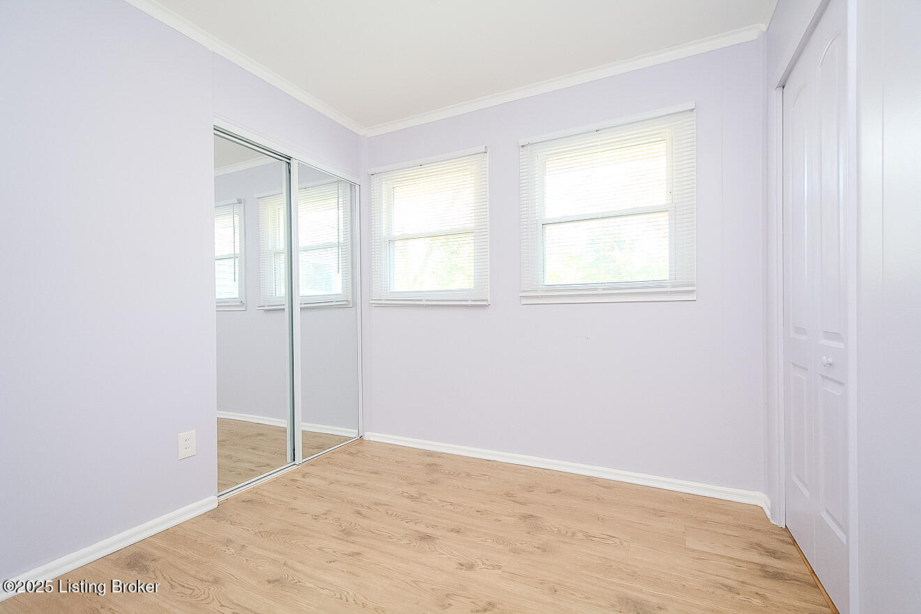 231 Derby Ave