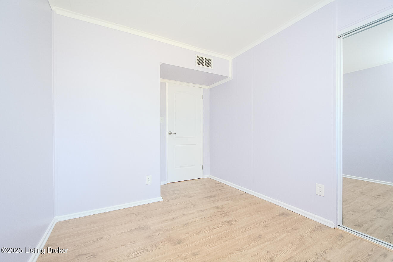 231 Derby Ave