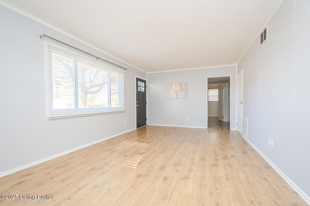 231 Derby Ave