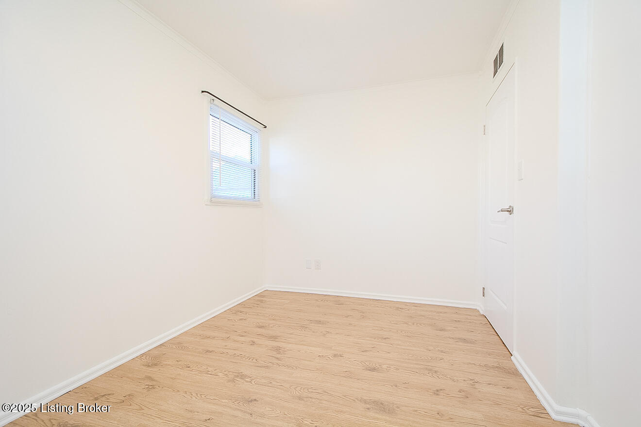 231 Derby Ave