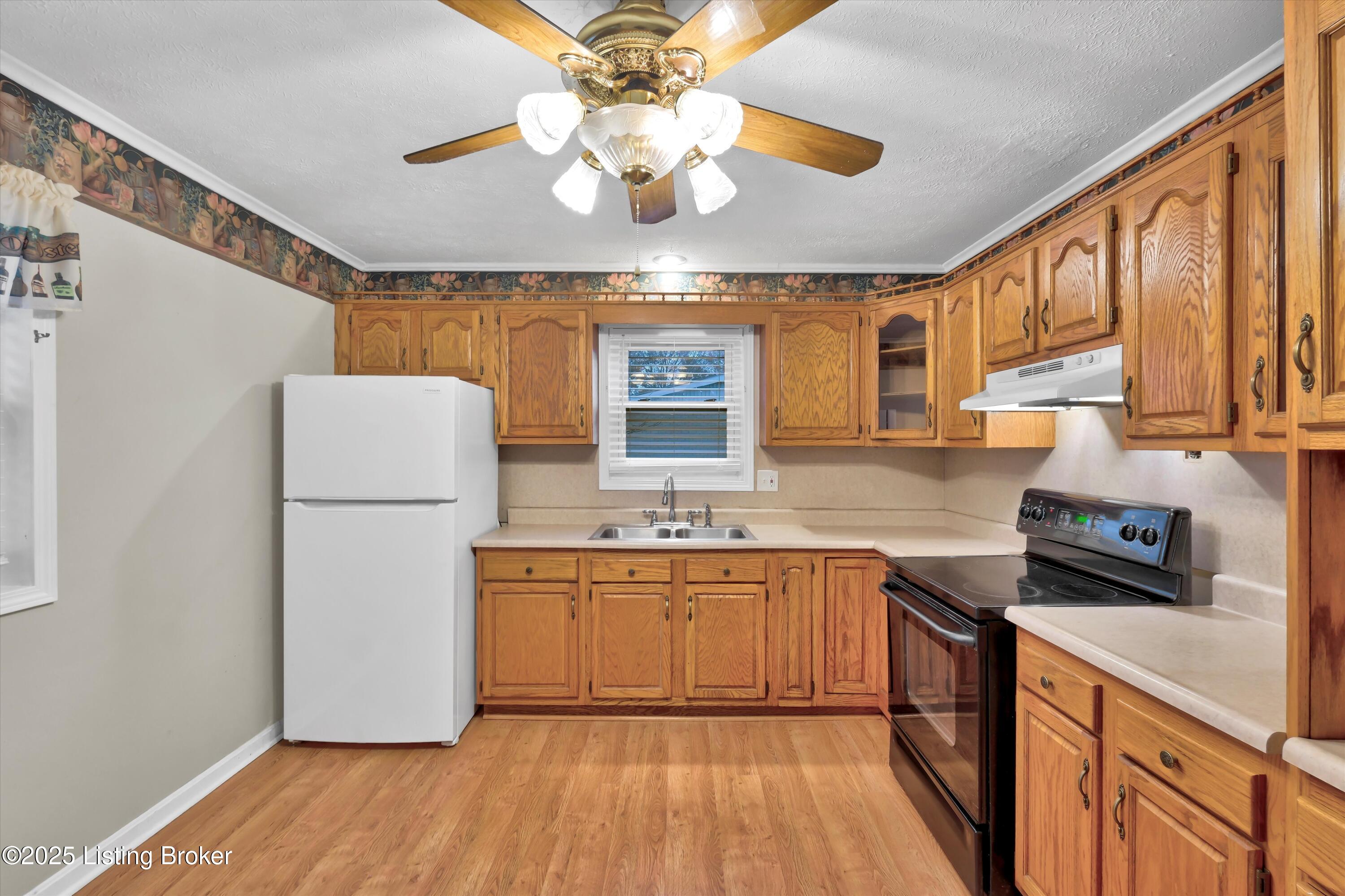7509 Sherrard Dr
