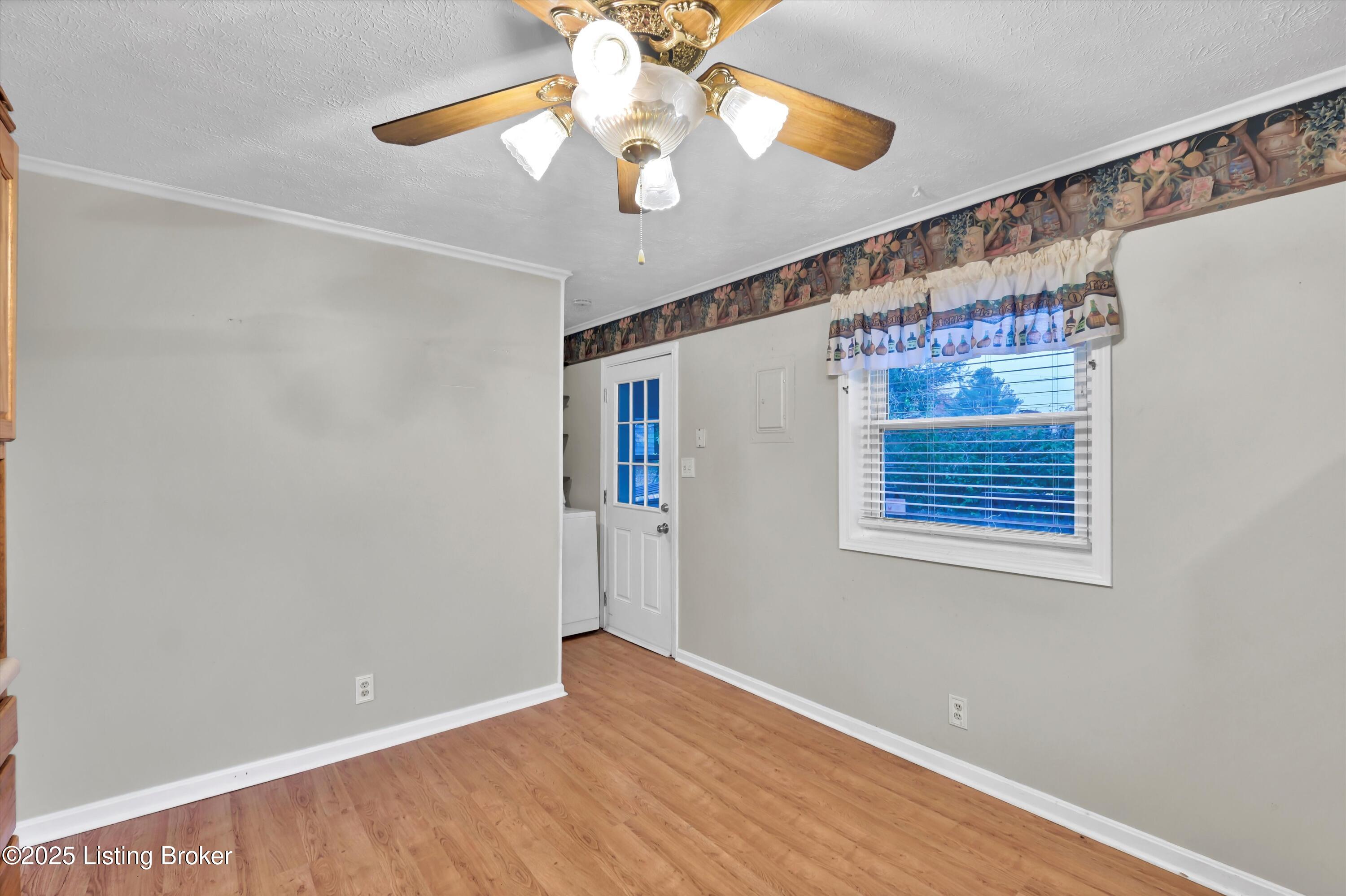 7509 Sherrard Dr