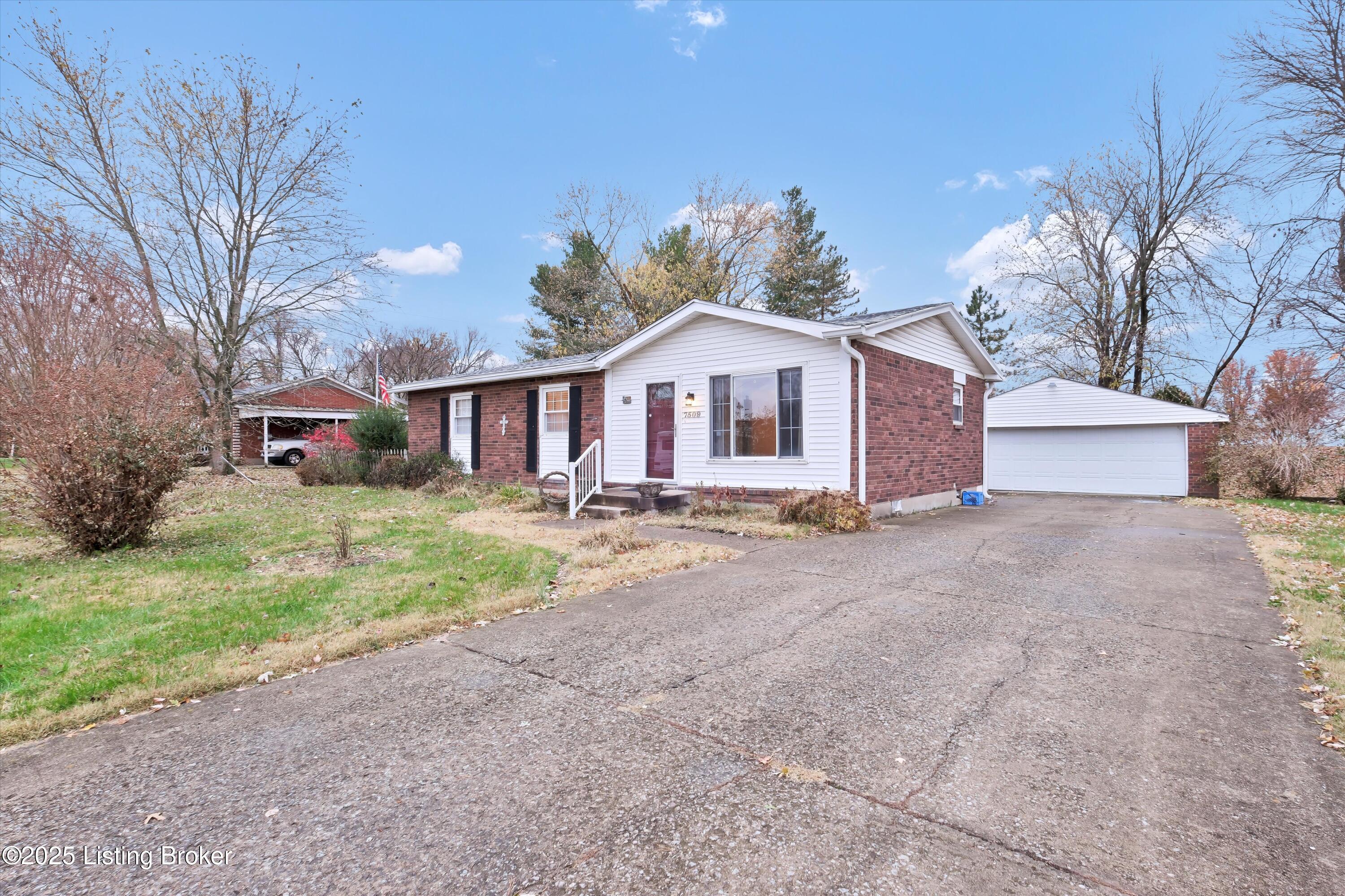 7509 Sherrard Dr