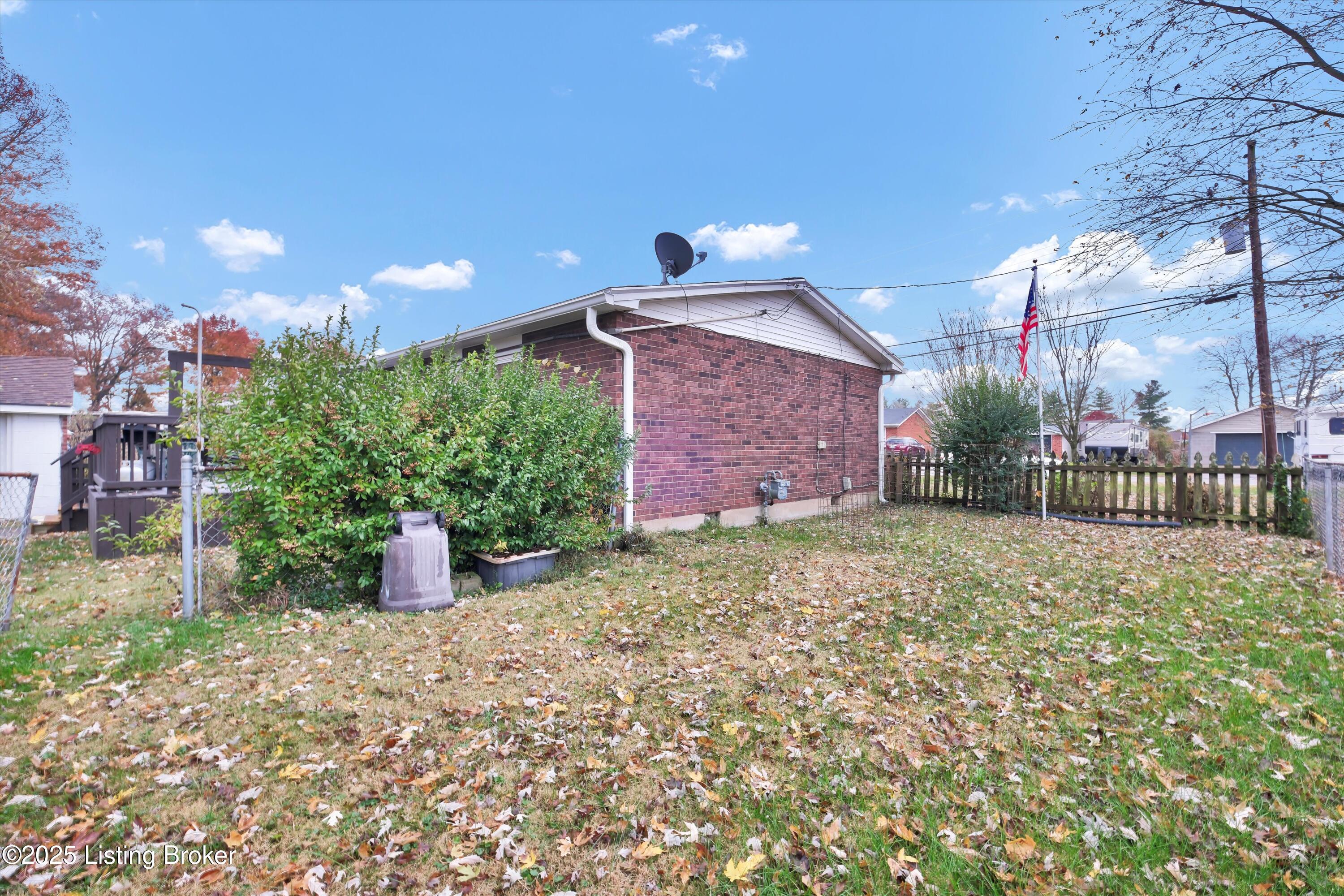 7509 Sherrard Dr