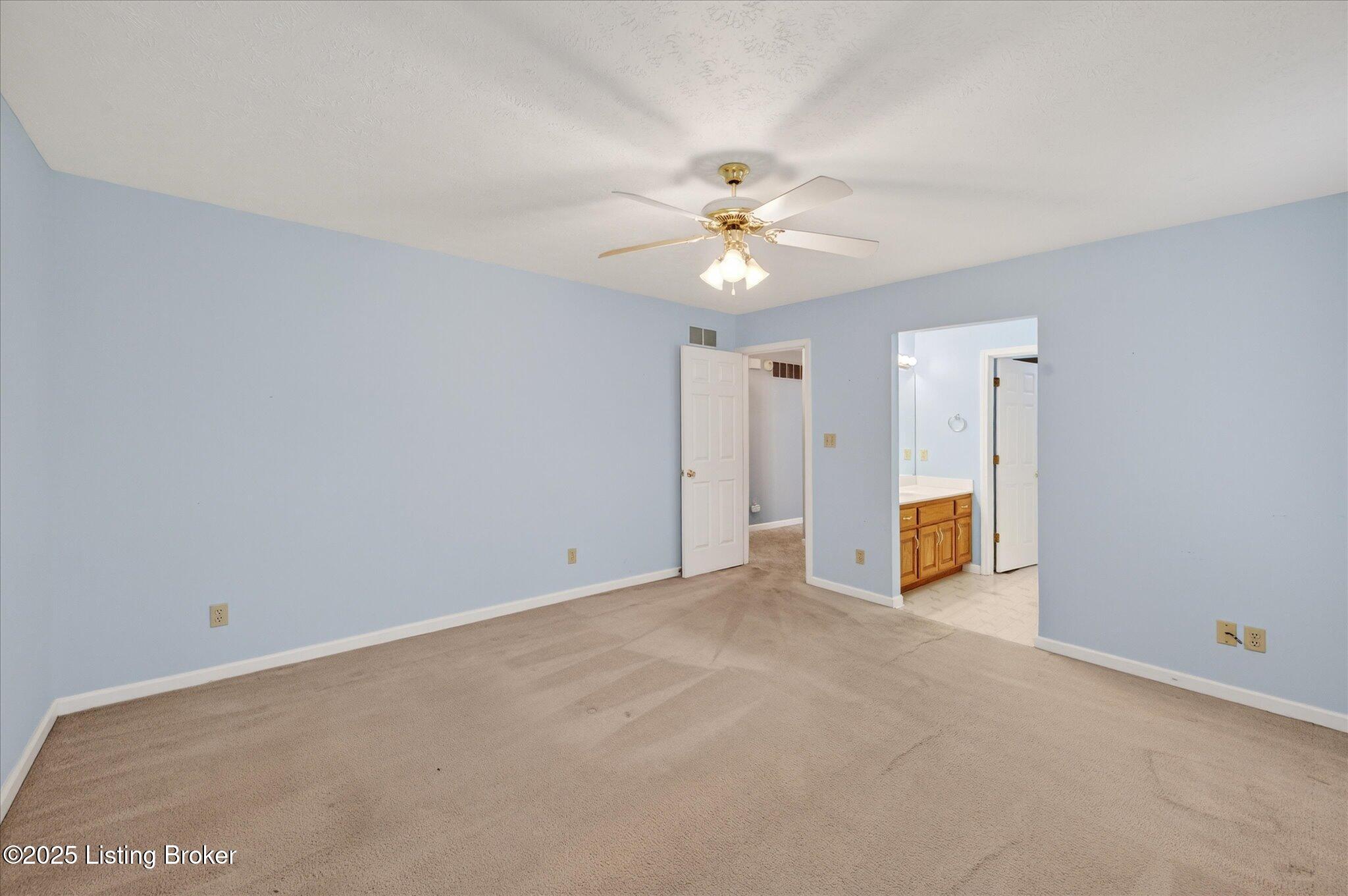 213 Winding Way