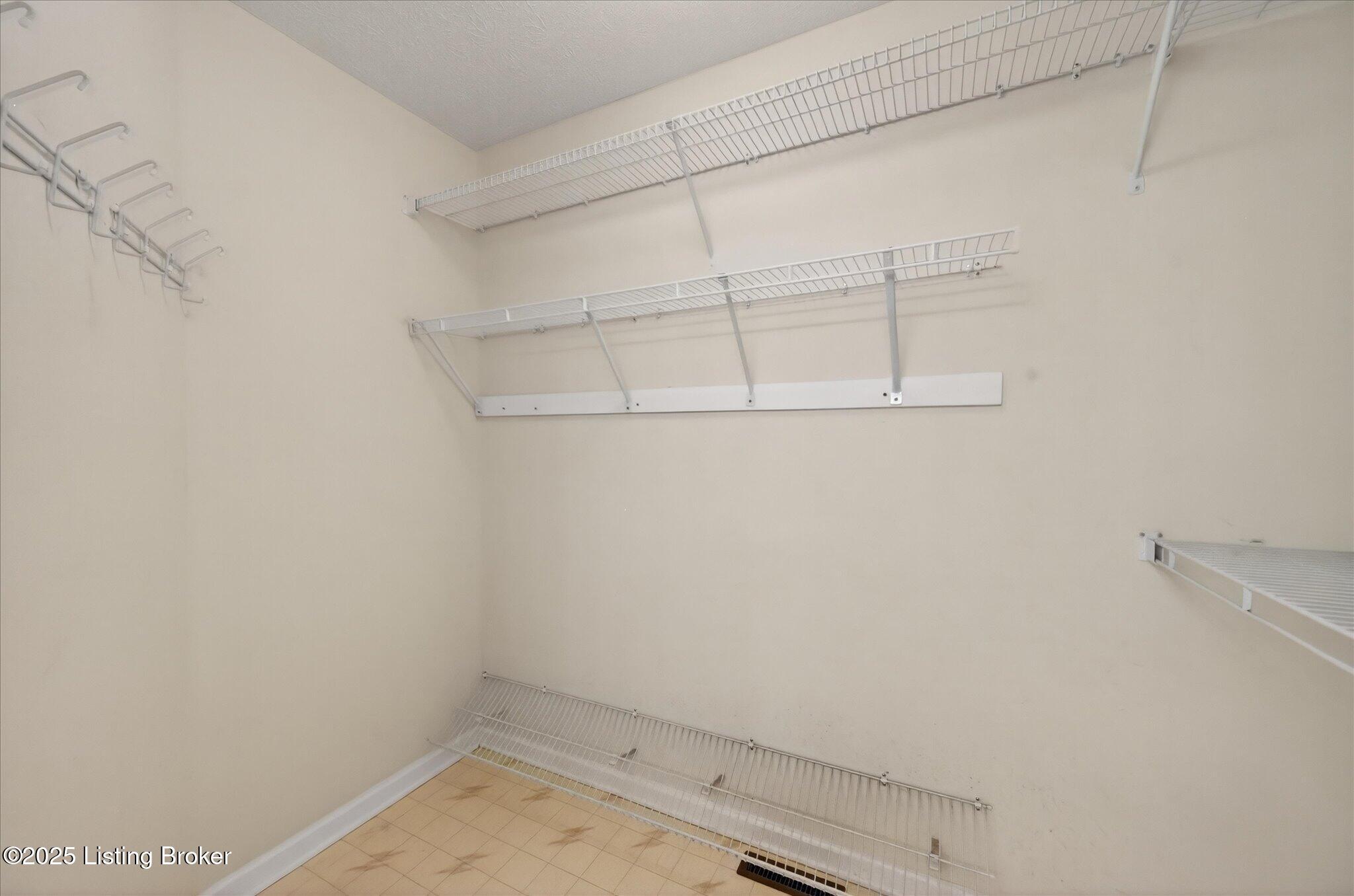 213 Winding Way