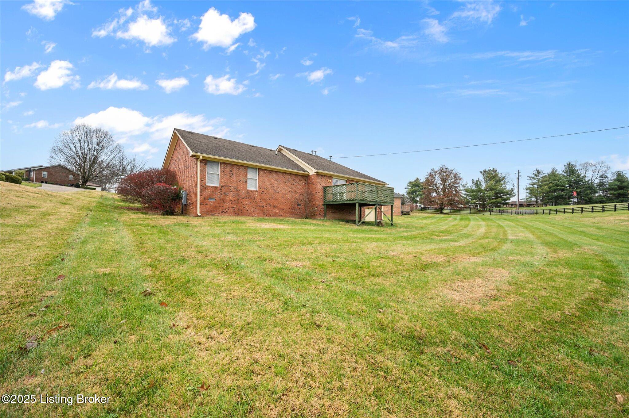 213 Winding Way