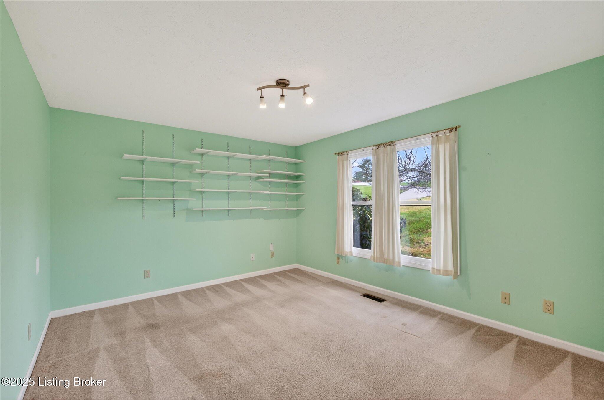 213 Winding Way